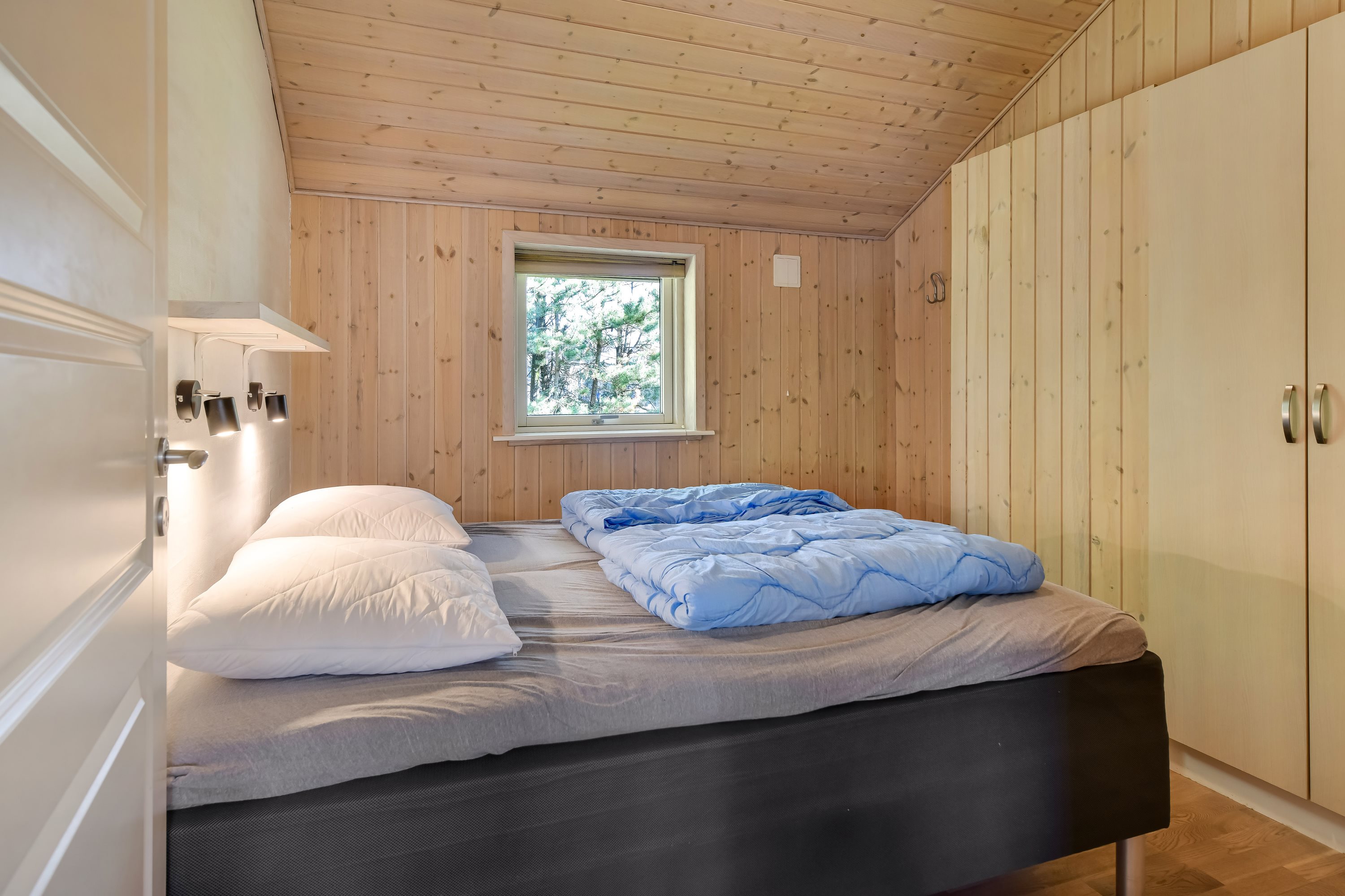 Fremhævet værelse billede i fuldskærmstilstand. Billede af Hybenvej 15, 6857 Blåvand