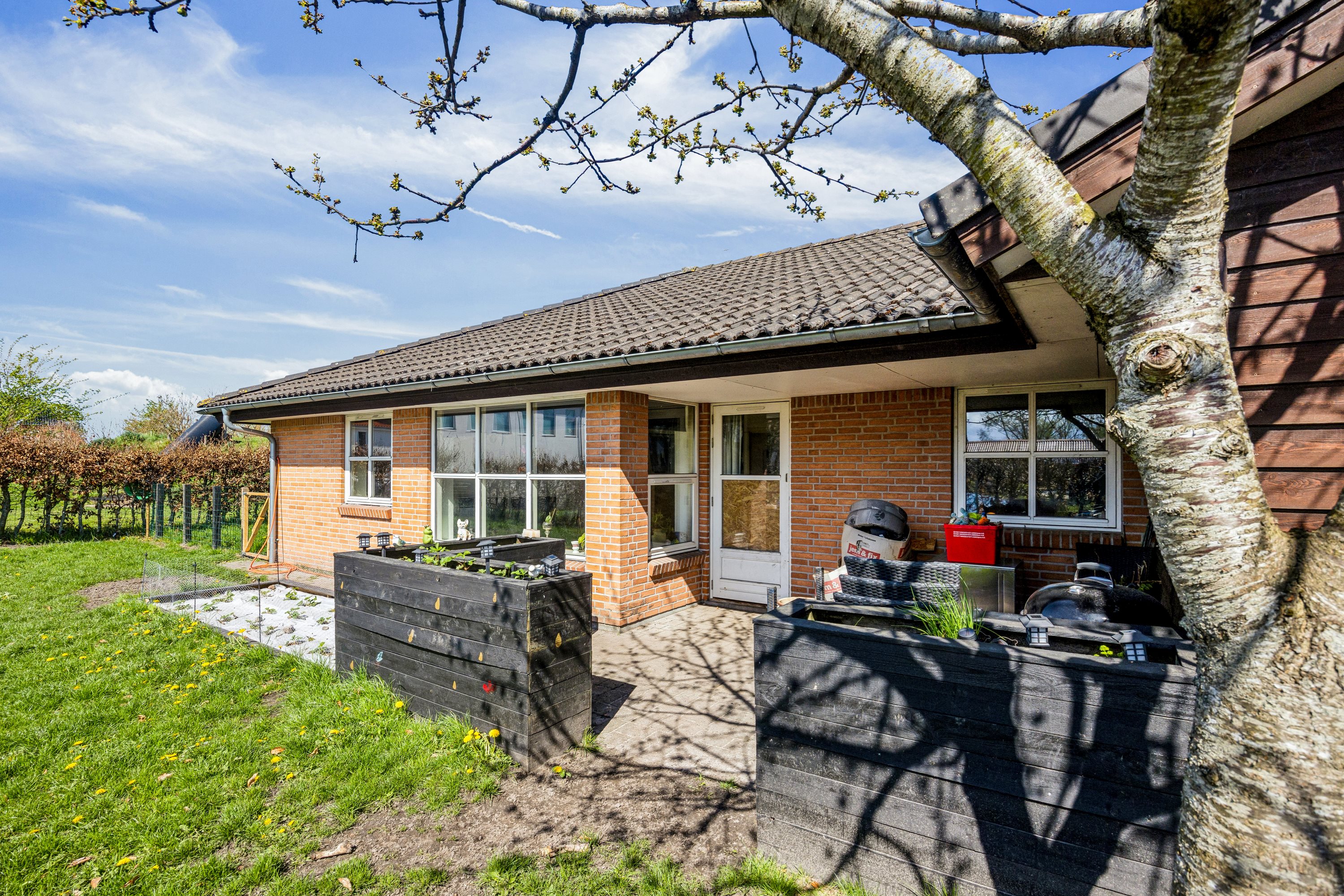 Miniaturebillede 1: ejendom 1. Billede af Sogneparken 7, Ulsted, 9370 Hals