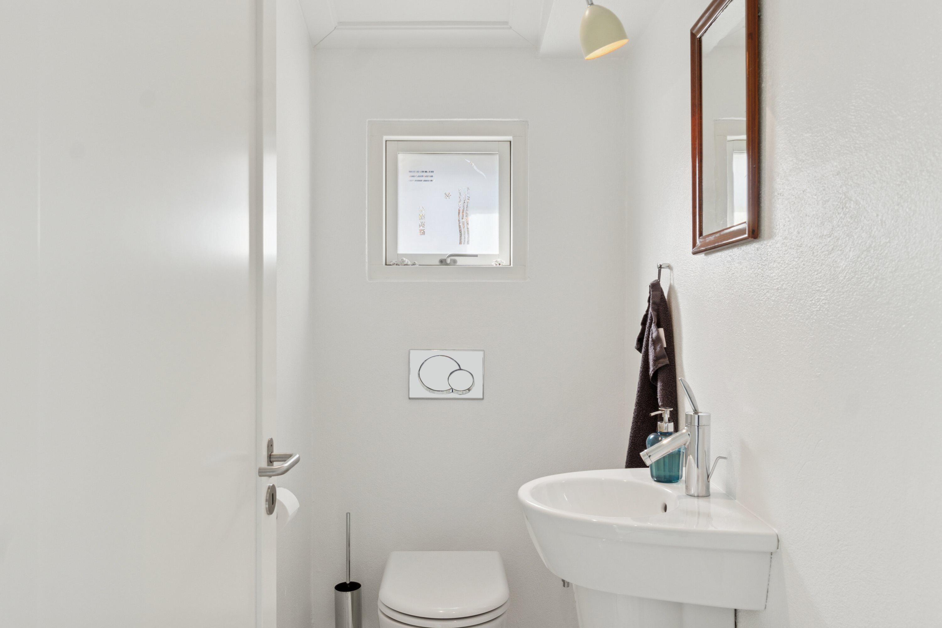 Fremhævet toilet billede i fuldskærmstilstand. Billede af Bævervej 15, 8270 Højbjerg