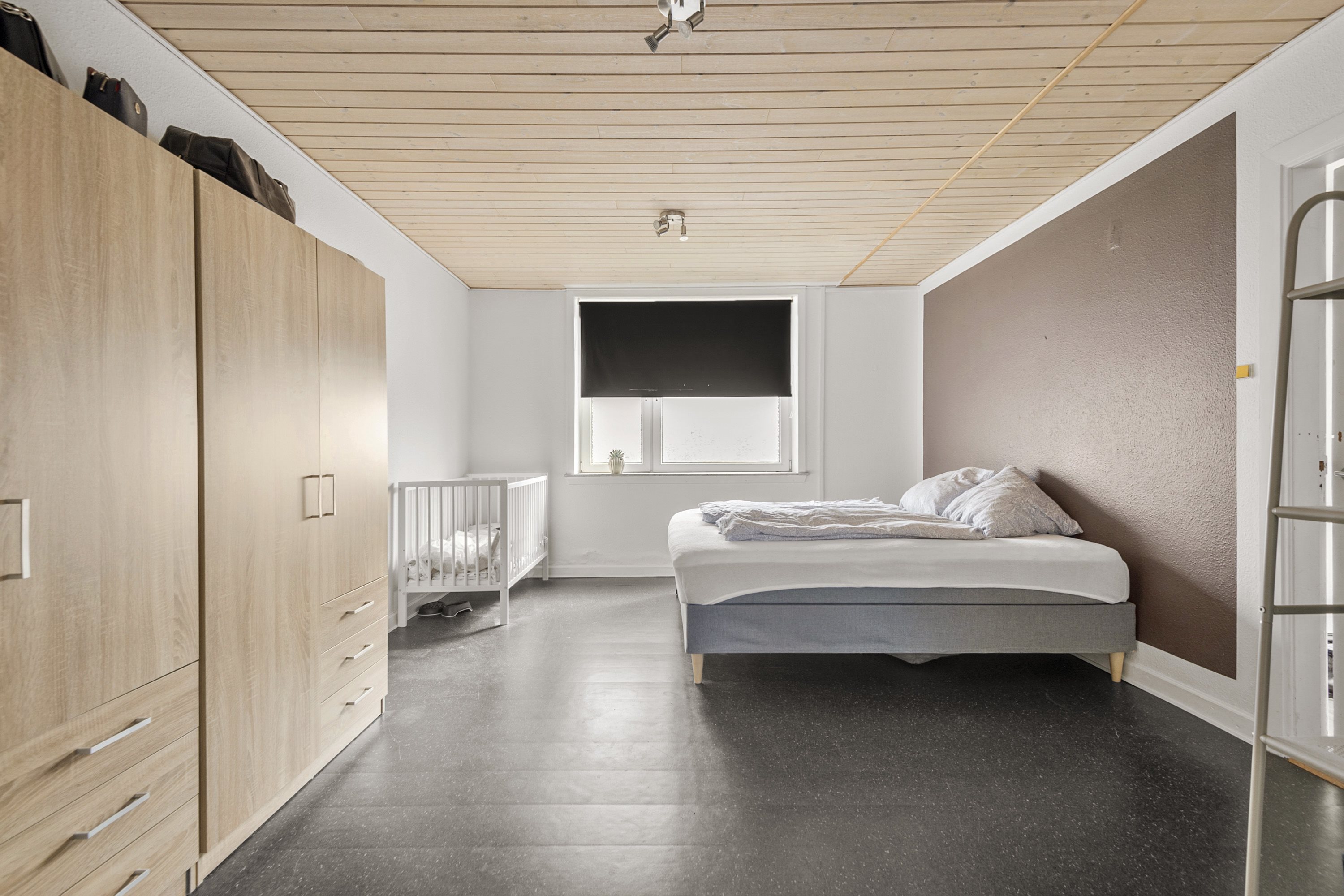 Fremhævet soveværelse billede i fuldskærmstilstand. Billede af Storegade 21, 6862 Tistrup