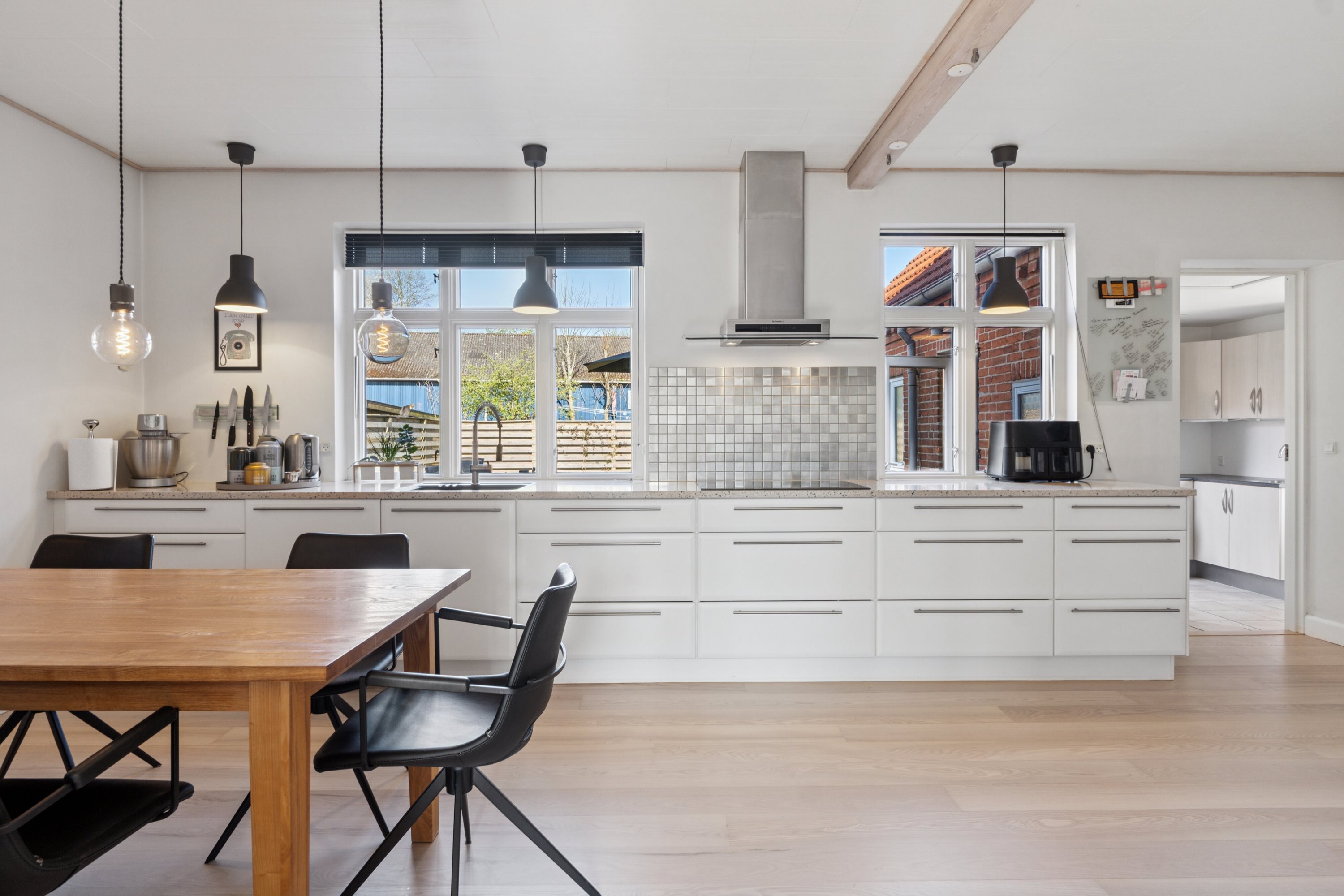 Fremhævet køkken billede i fuldskærmstilstand. Billede af Ny Esbjergvej 10, 4720 Præstø