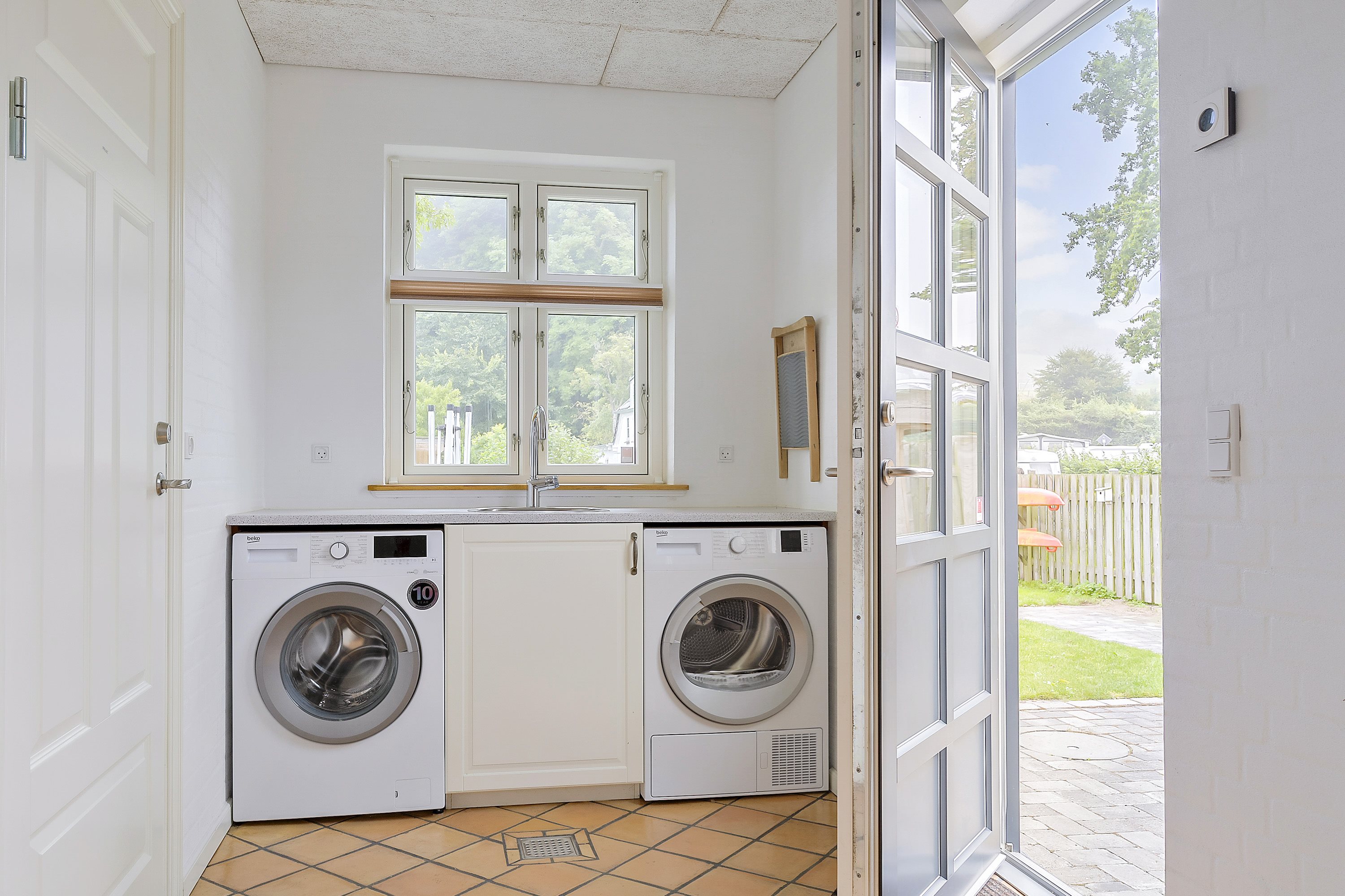 Fremhævet  billede i fuldskærmstilstand. Billede af Dynt Strandvej 2, 6310 Broager