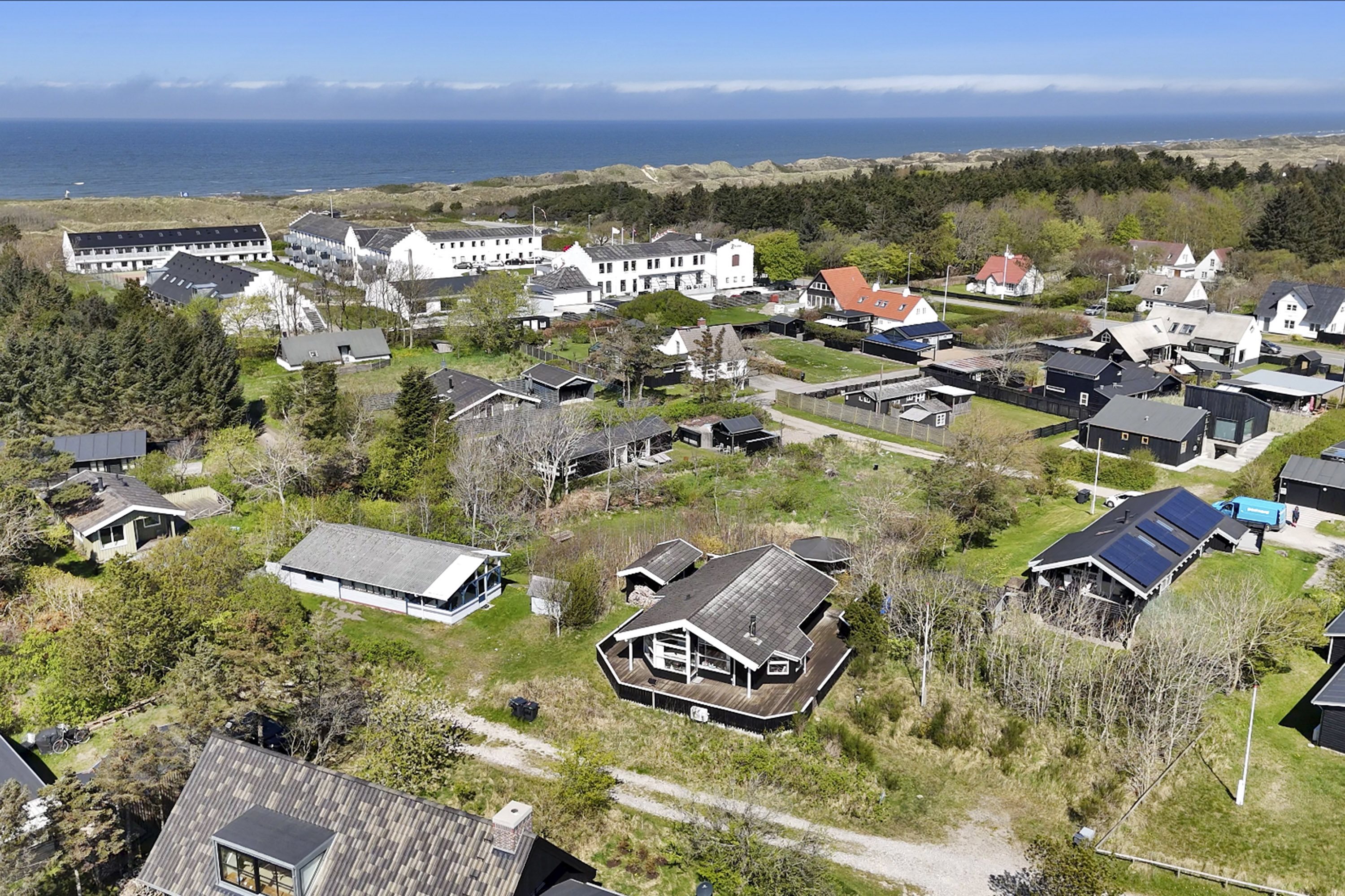 Fremhævet luftfoto billede i fuldskærmstilstand. Billede af Gl Skovvej 12, Tversted, 9881 Bindslev