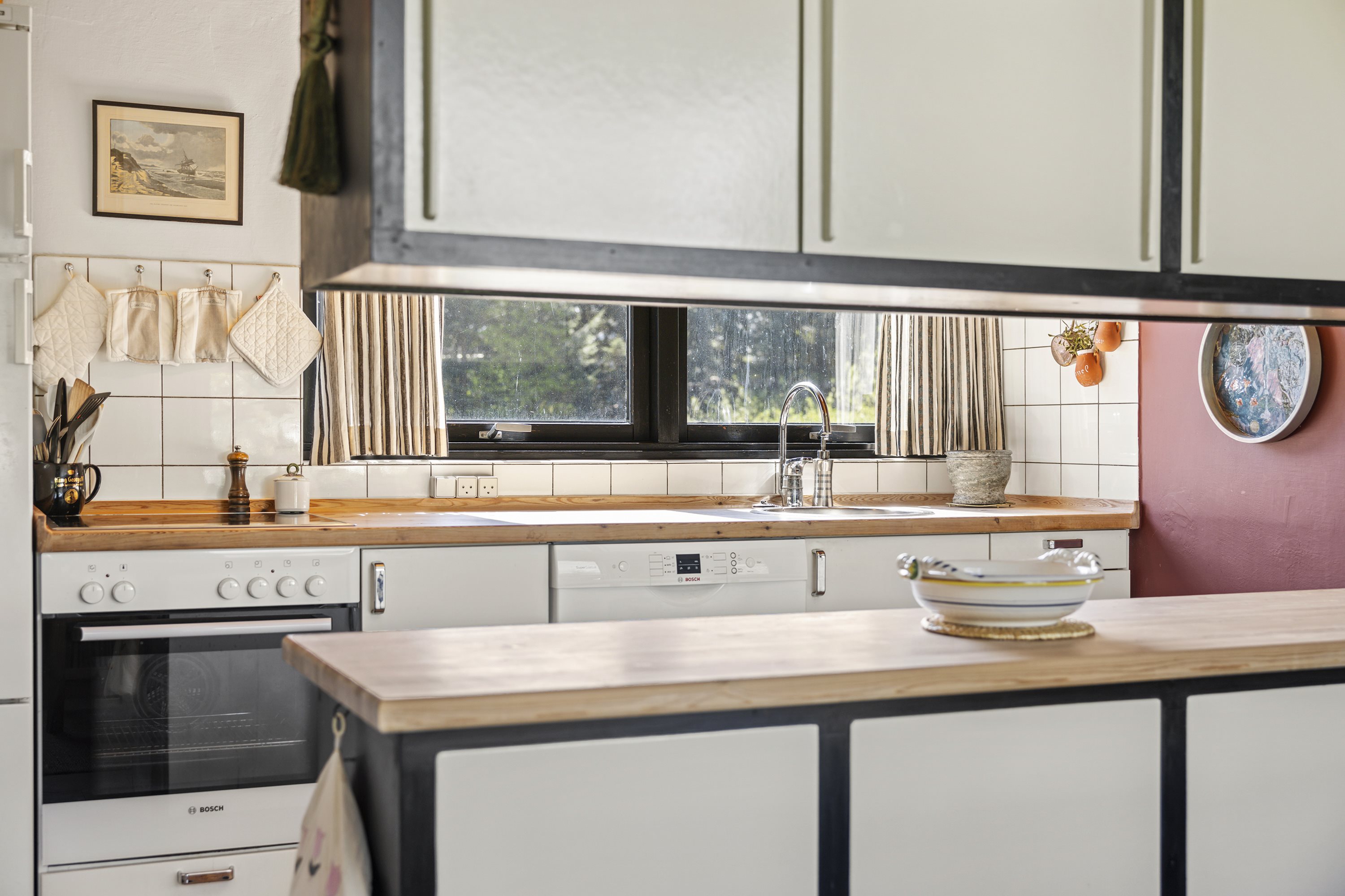 Fremhævet køkken billede i fuldskærmstilstand. Billede af Sømærkevej 7, Tversted, 9881 Bindslev