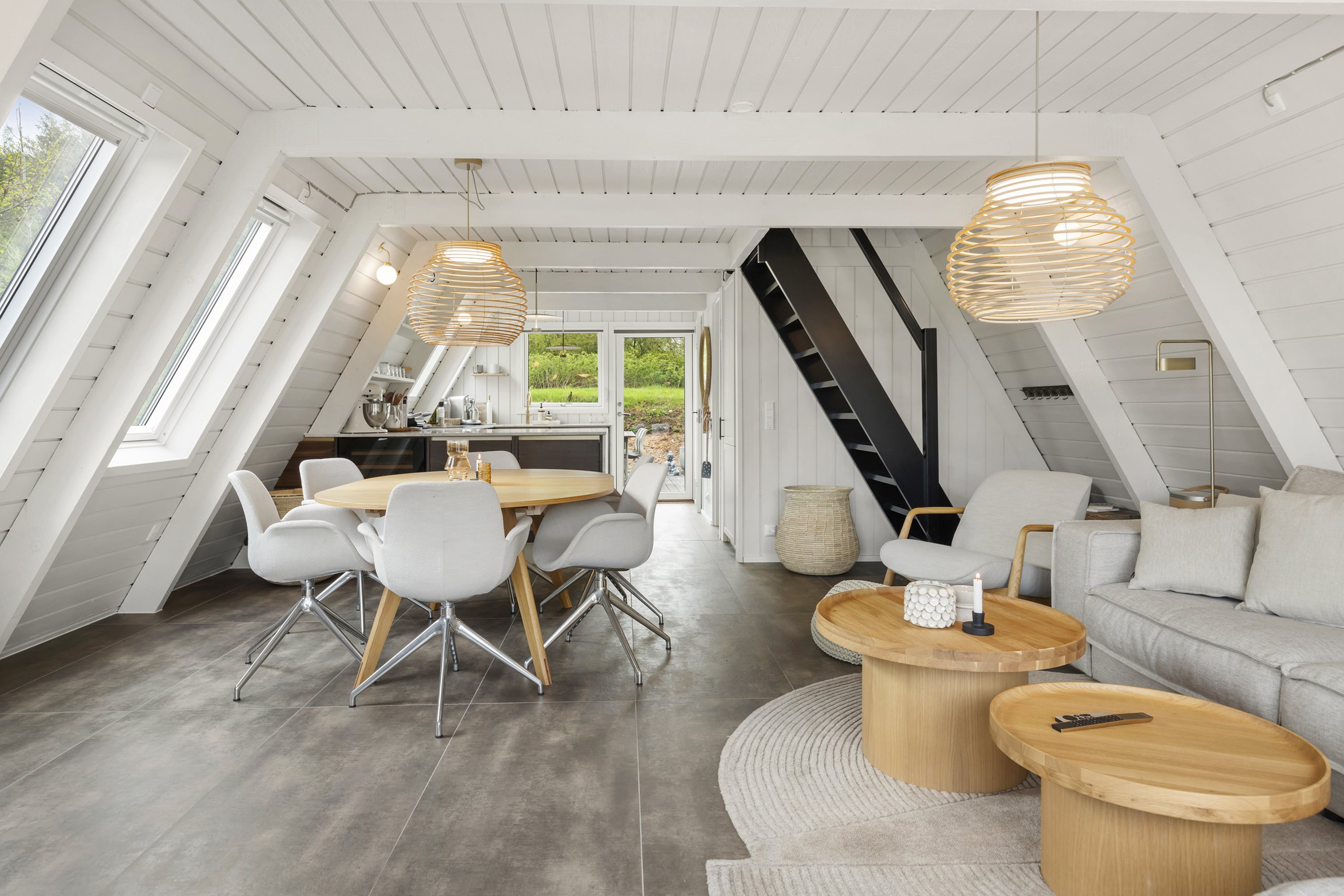 Fremhævet stue billede i fuldskærmstilstand. Billede af Golfsvinget 19, Gatten, 9640 Farsø