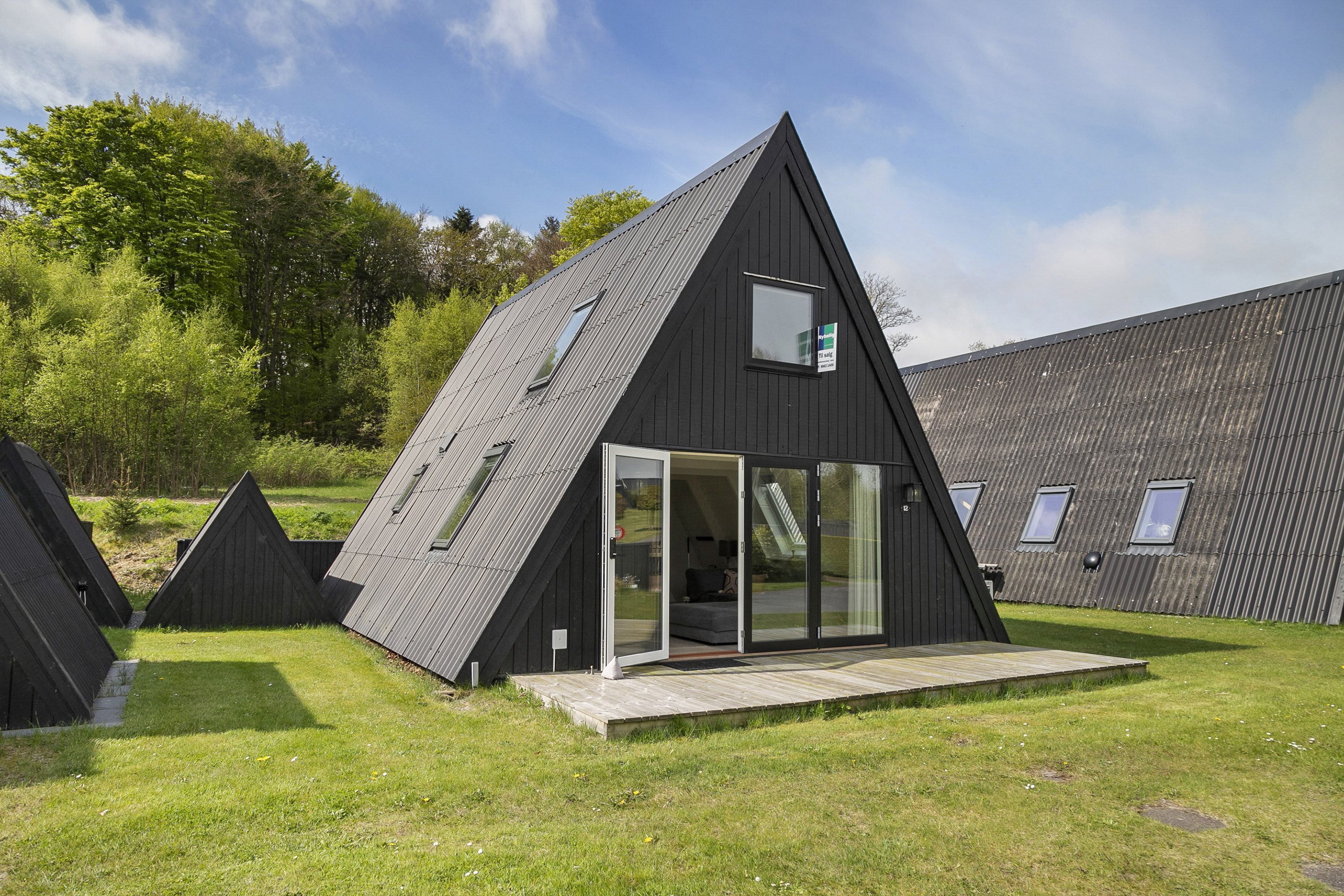 Fremhævet facade billede i fuldskærmstilstand. Billede af Golfsvinget 12, Gatten, 9640 Farsø