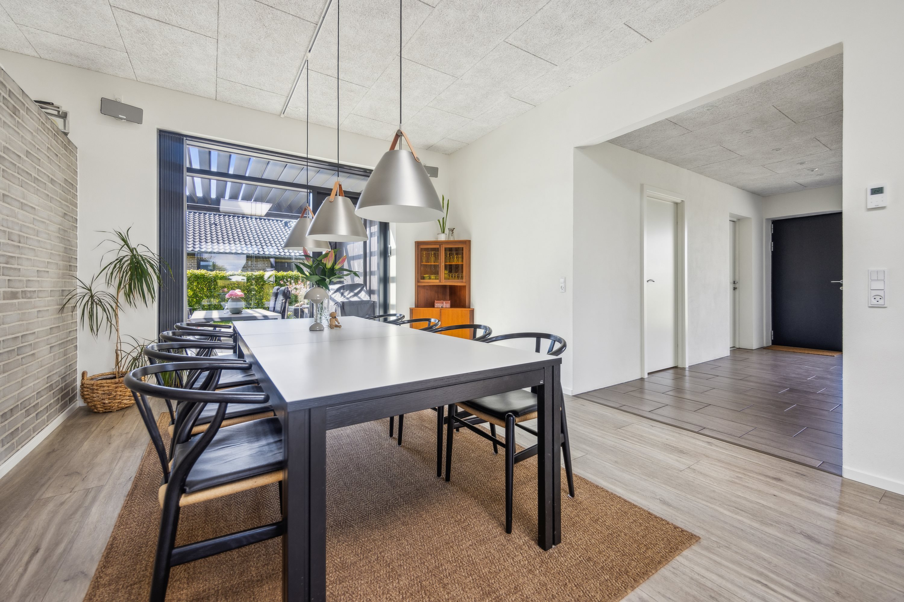 Fremhævet køkken-alrum billede i fuldskærmstilstand. Billede af Johannes V. Jensens Vej 1, 9500 Hobro