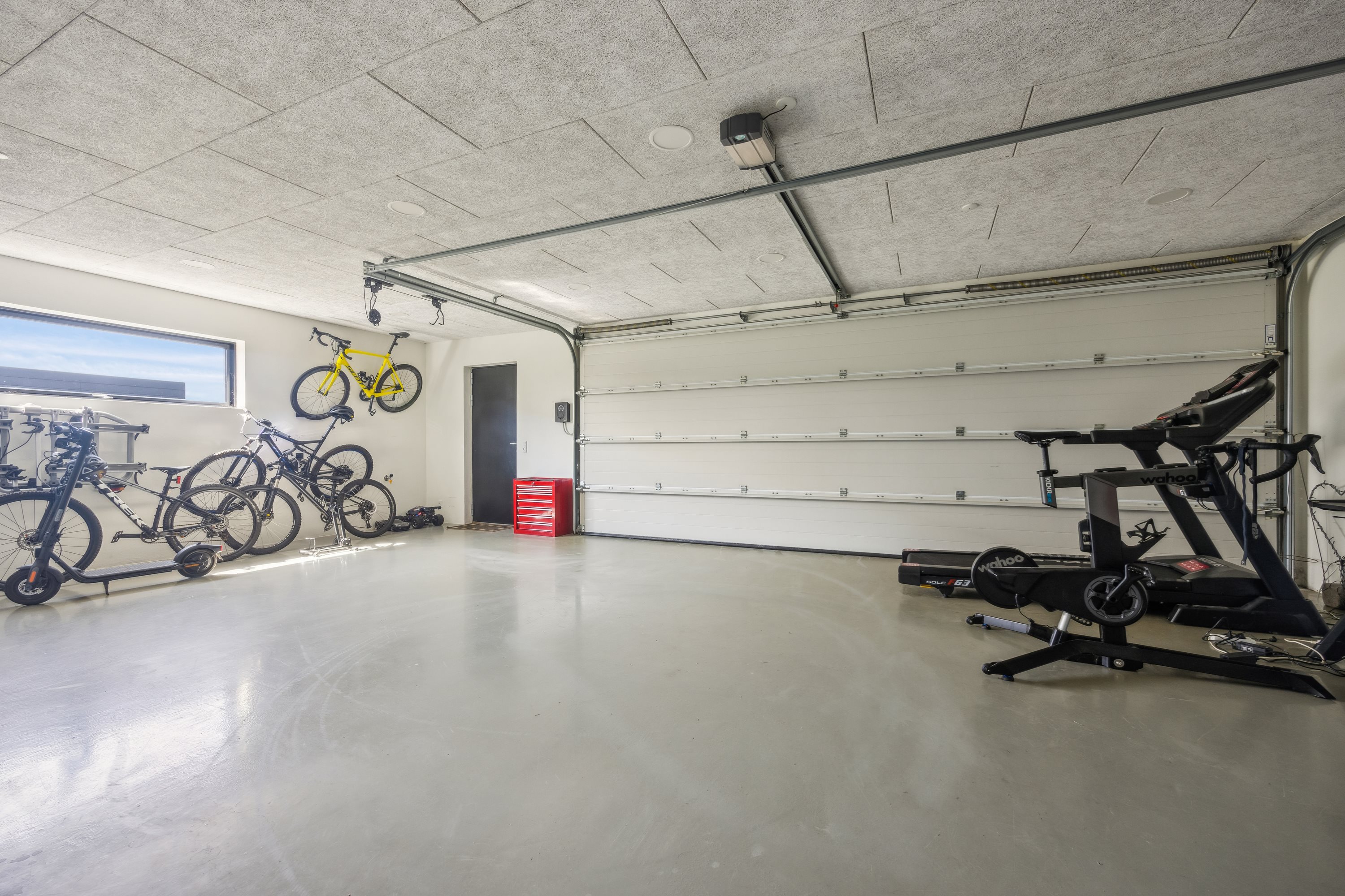 Fremhævet dobbelt garage billede i fuldskærmstilstand. Billede af Johannes V. Jensens Vej 1, 9500 Hobro