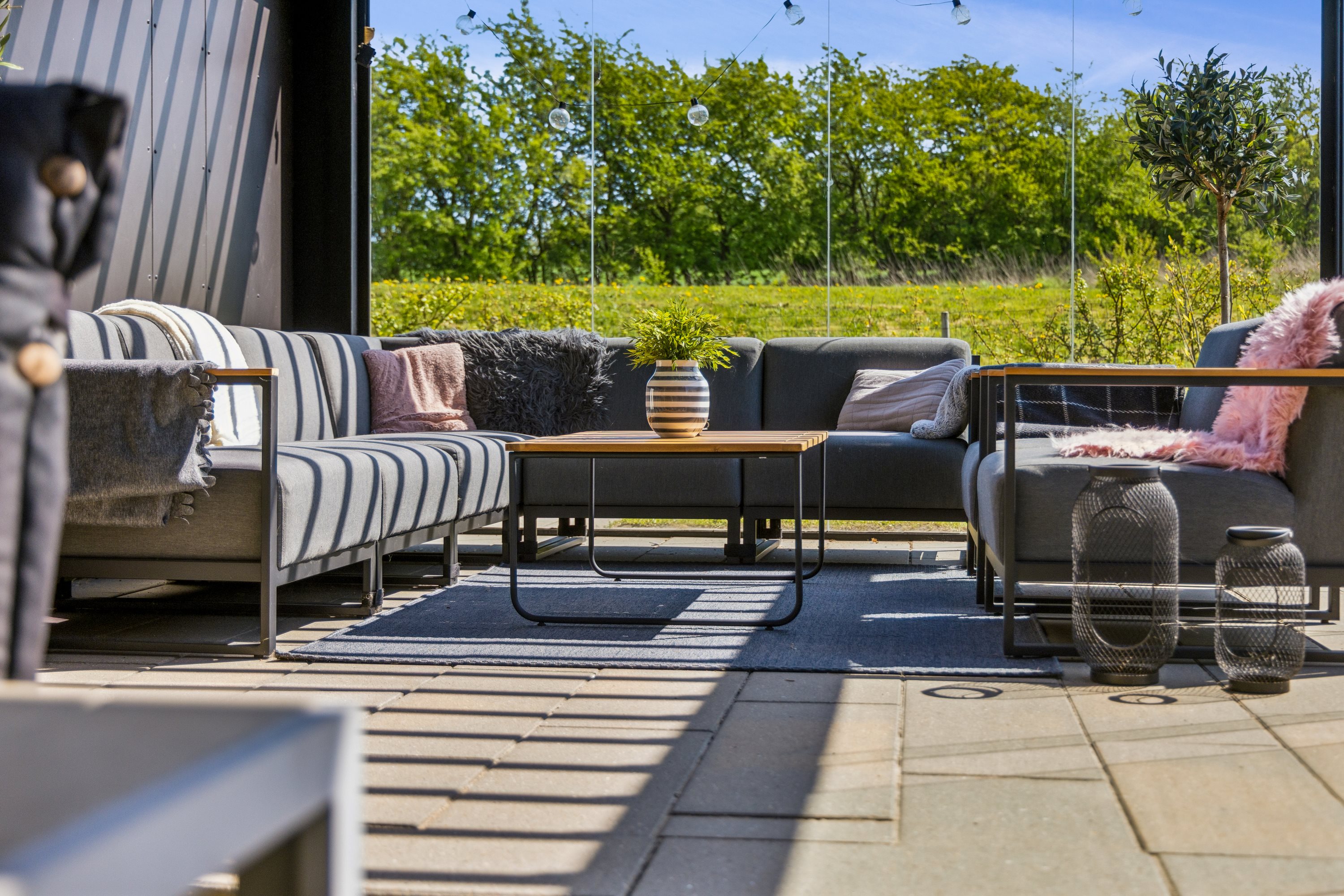 Fremhævet udestue billede i fuldskærmstilstand. Billede af Johannes V. Jensens Vej 1, 9500 Hobro