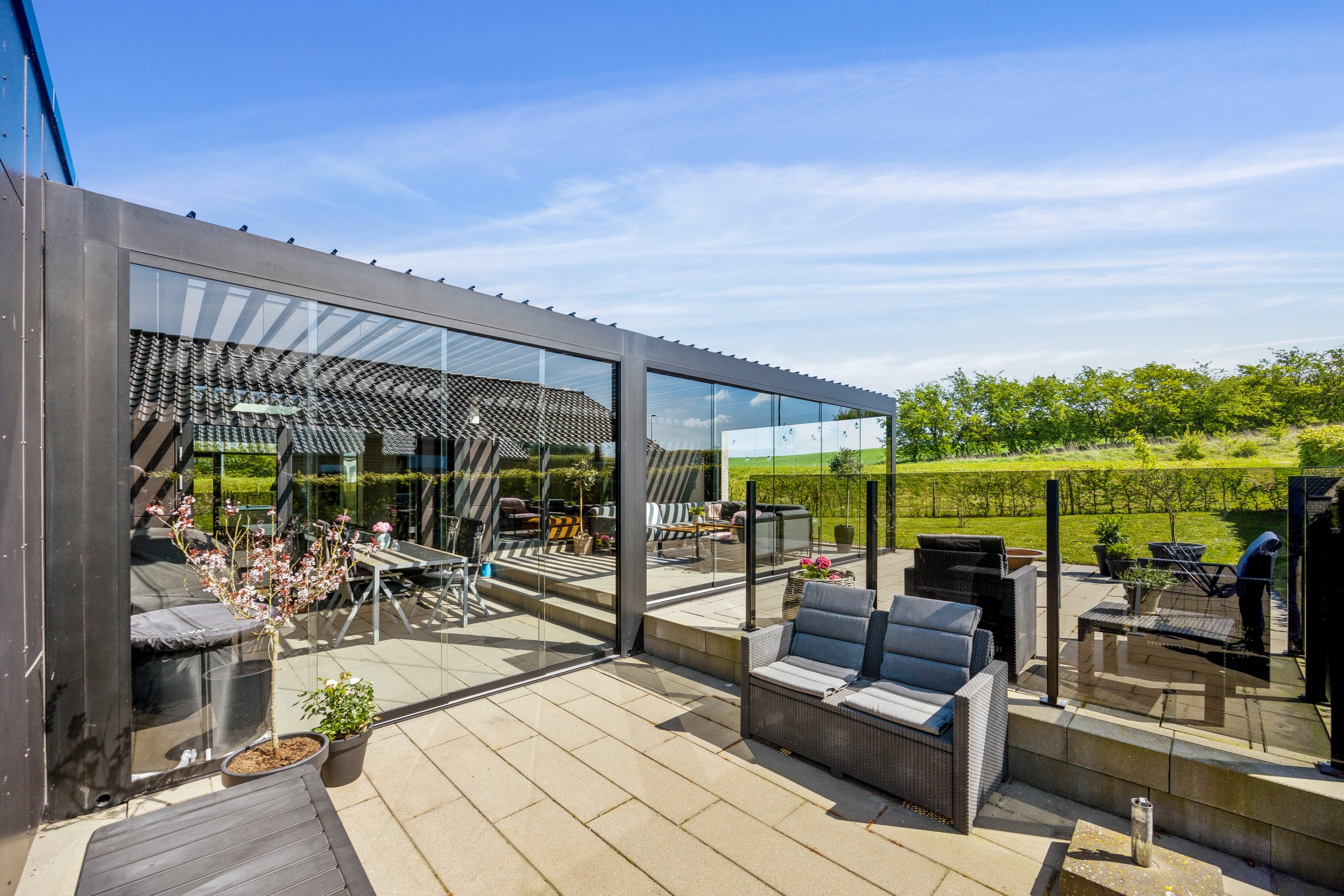 Fremhævet terrasse billede i fuldskærmstilstand. Billede af Johannes V. Jensens Vej 1, 9500 Hobro