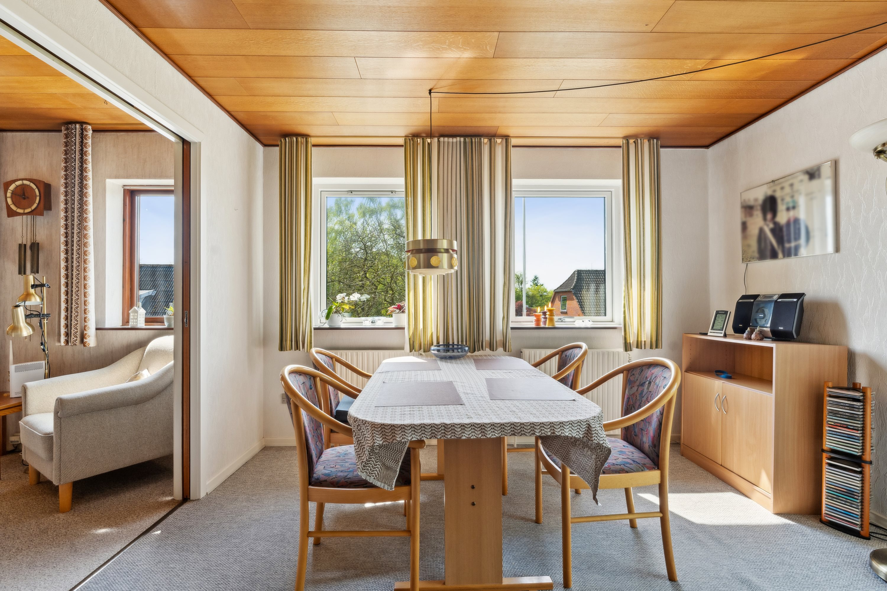 Fremhævet stue billede i fuldskærmstilstand. Billede af Bjerrevej 7, 8840 Rødkærsbro