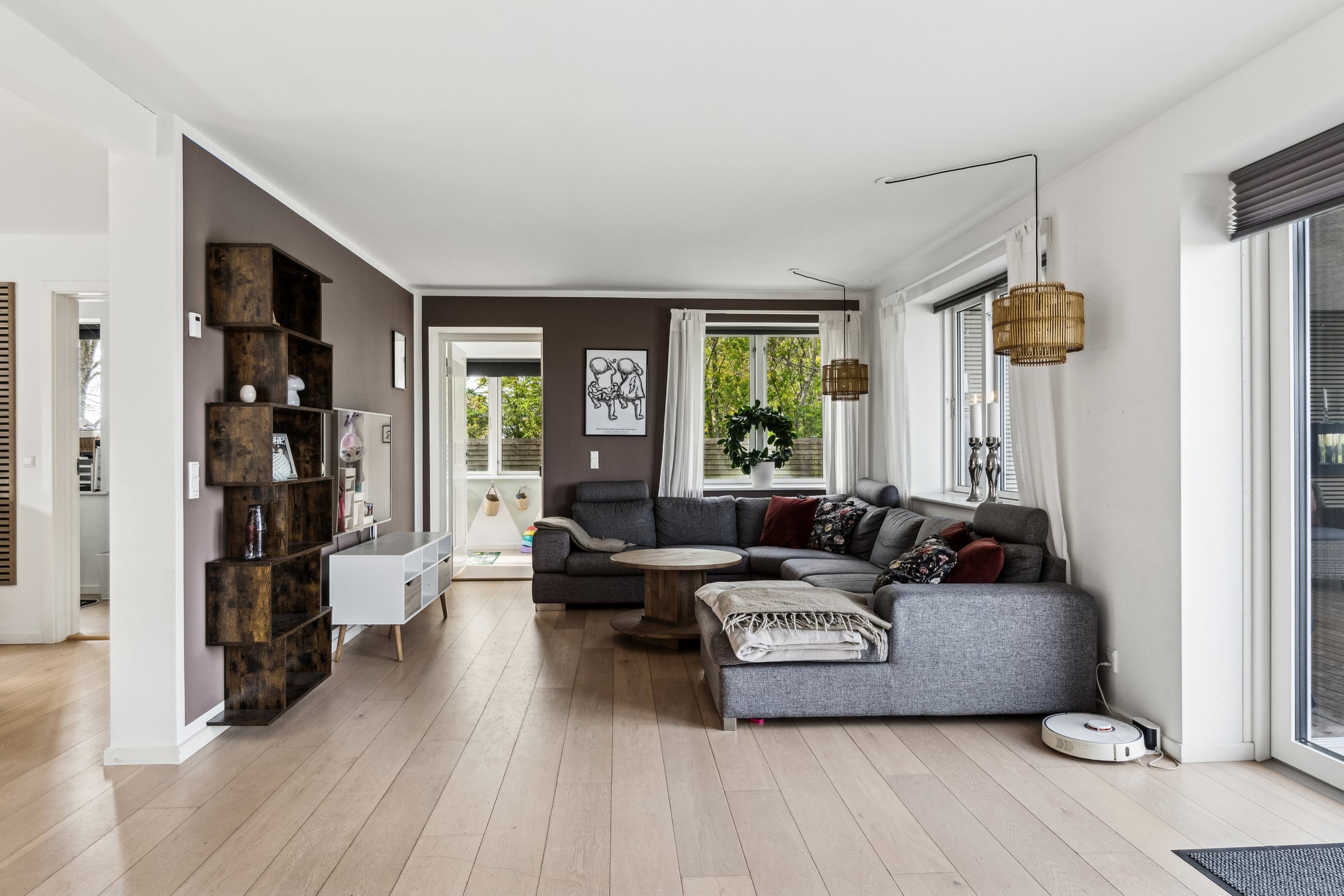 Fremhævet stue billede i fuldskærmstilstand. Billede af Dybedalsvej 1, Tolsager, 4550 Asnæs