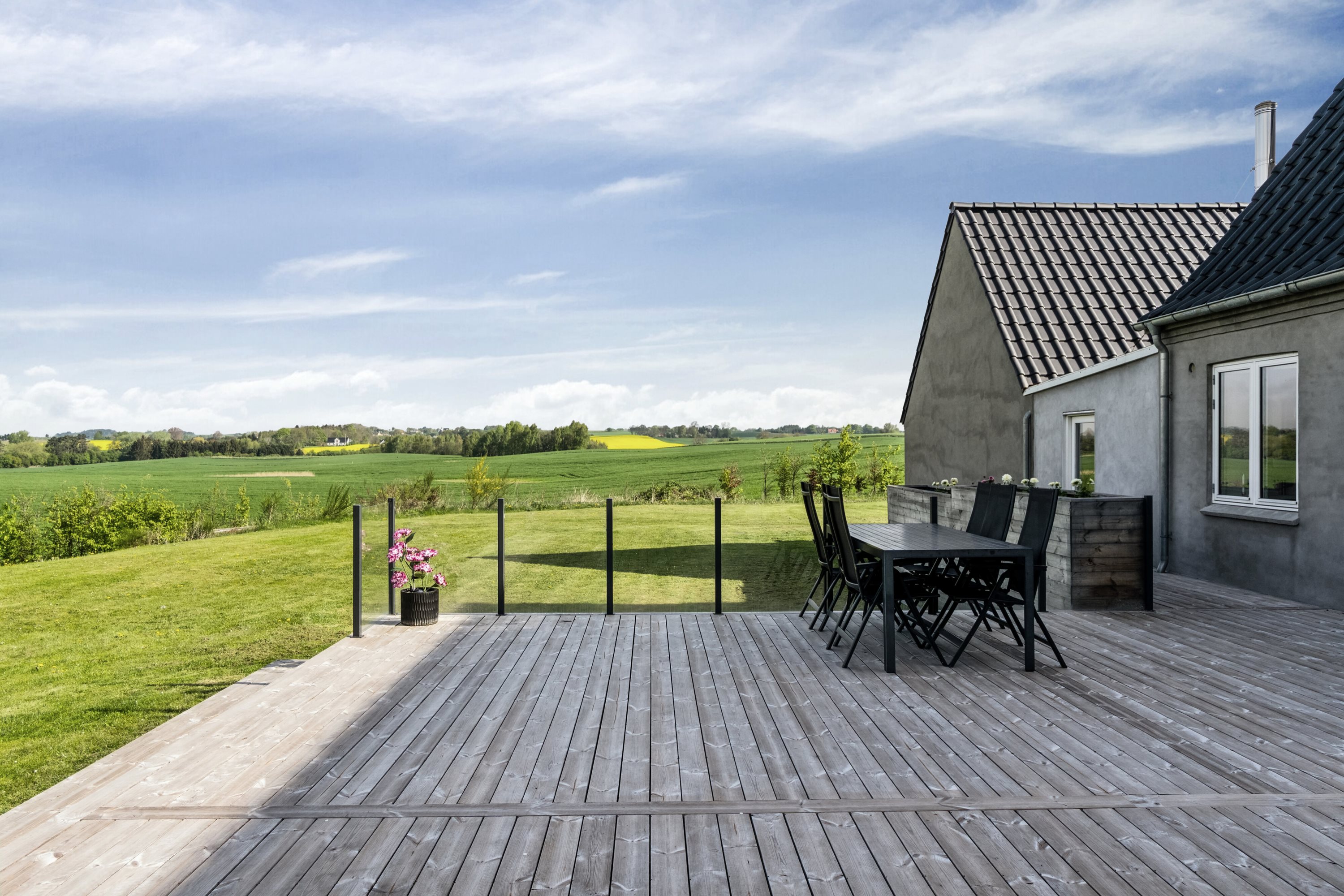 Fremhævet terrasse billede i fuldskærmstilstand. Billede af Dybedalsvej 1, Tolsager, 4550 Asnæs