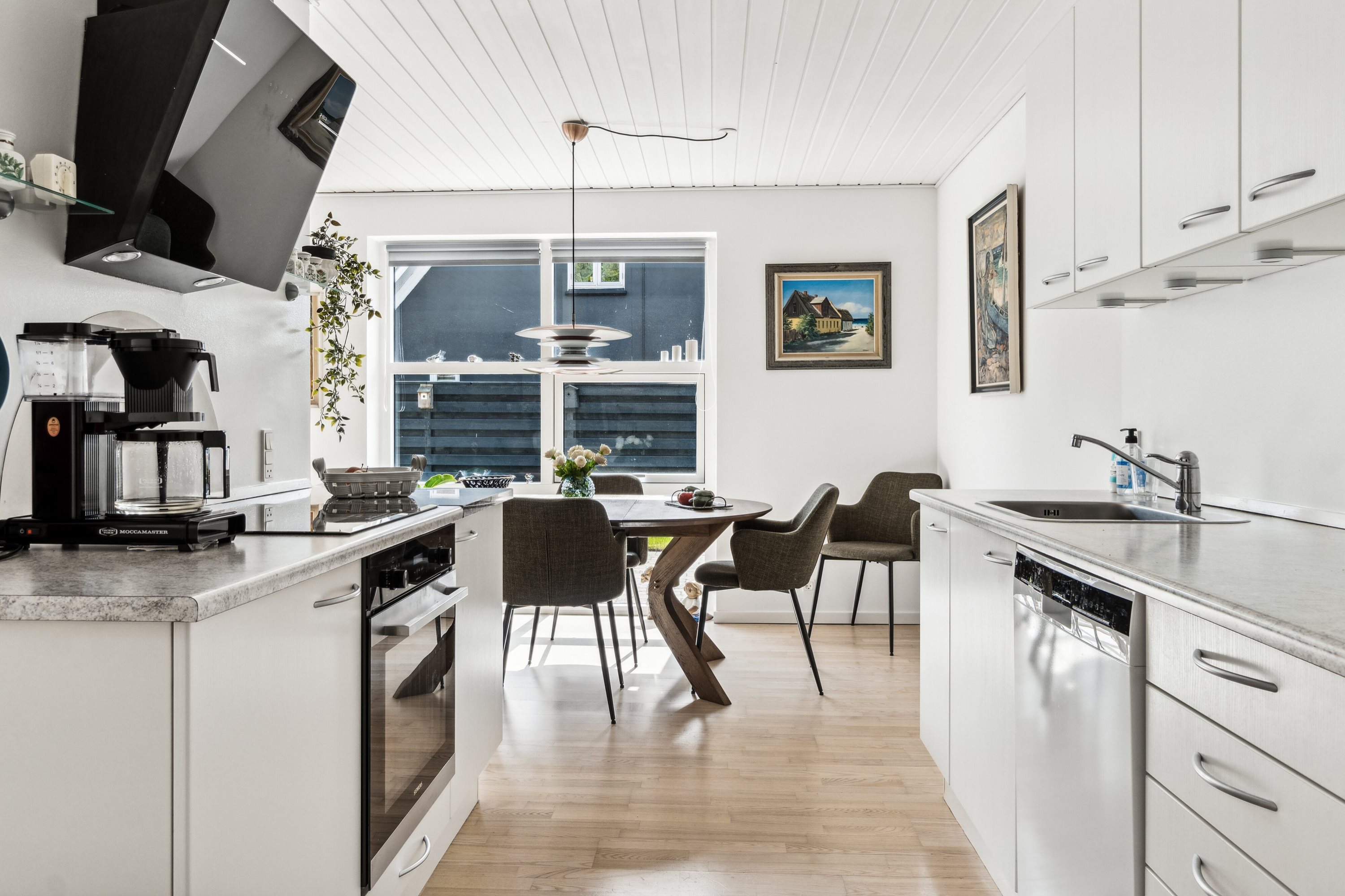 Fremhævet køkken billede i fuldskærmstilstand. Billede af Vinkelvej 1A, 4573 Højby