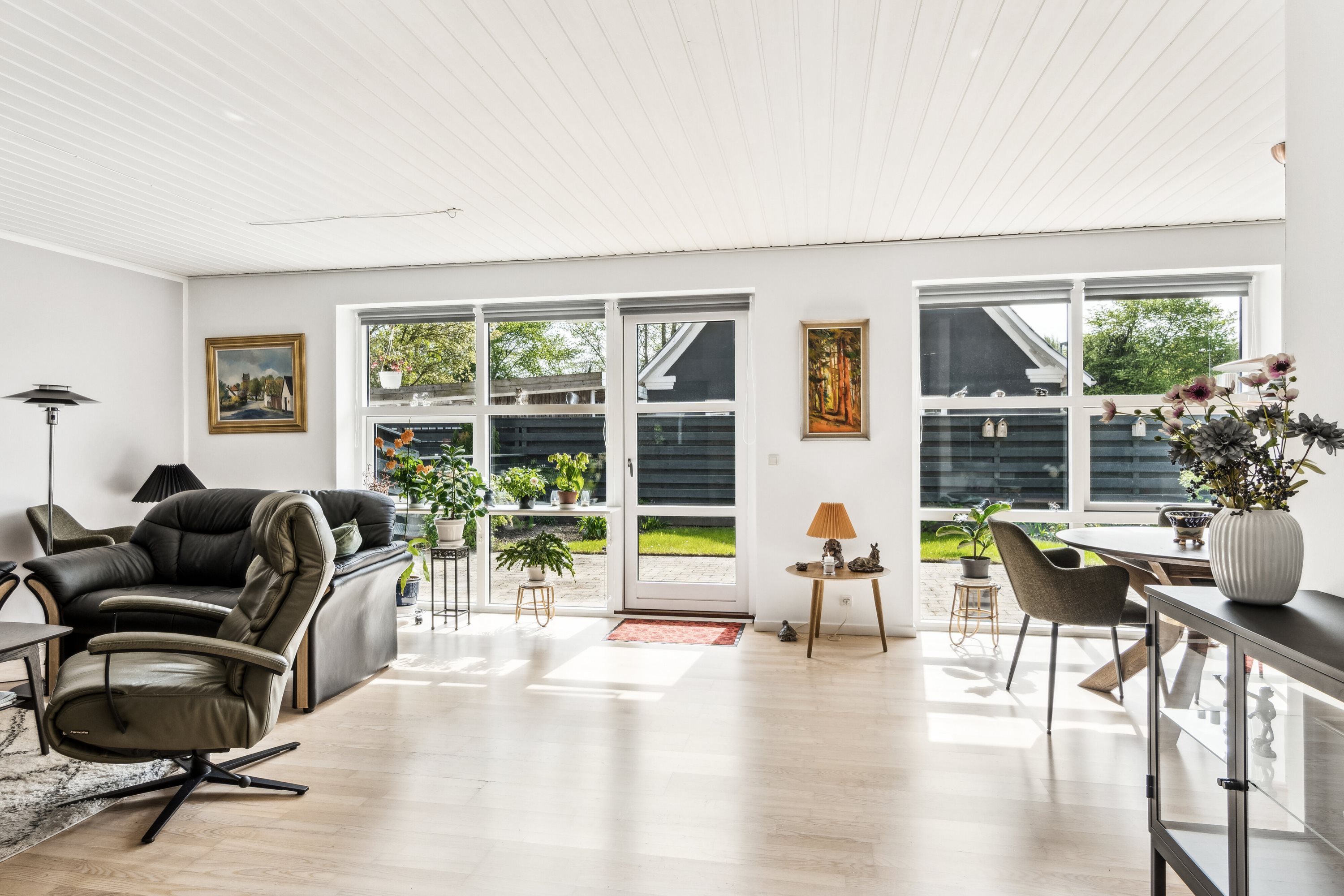 Fremhævet stue billede i fuldskærmstilstand. Billede af Vinkelvej 1A, 4573 Højby