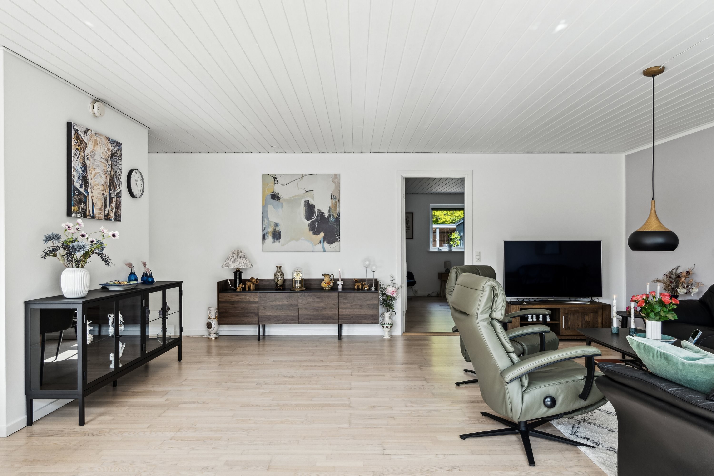 Fremhævet stue billede i fuldskærmstilstand. Billede af Vinkelvej 1A, 4573 Højby