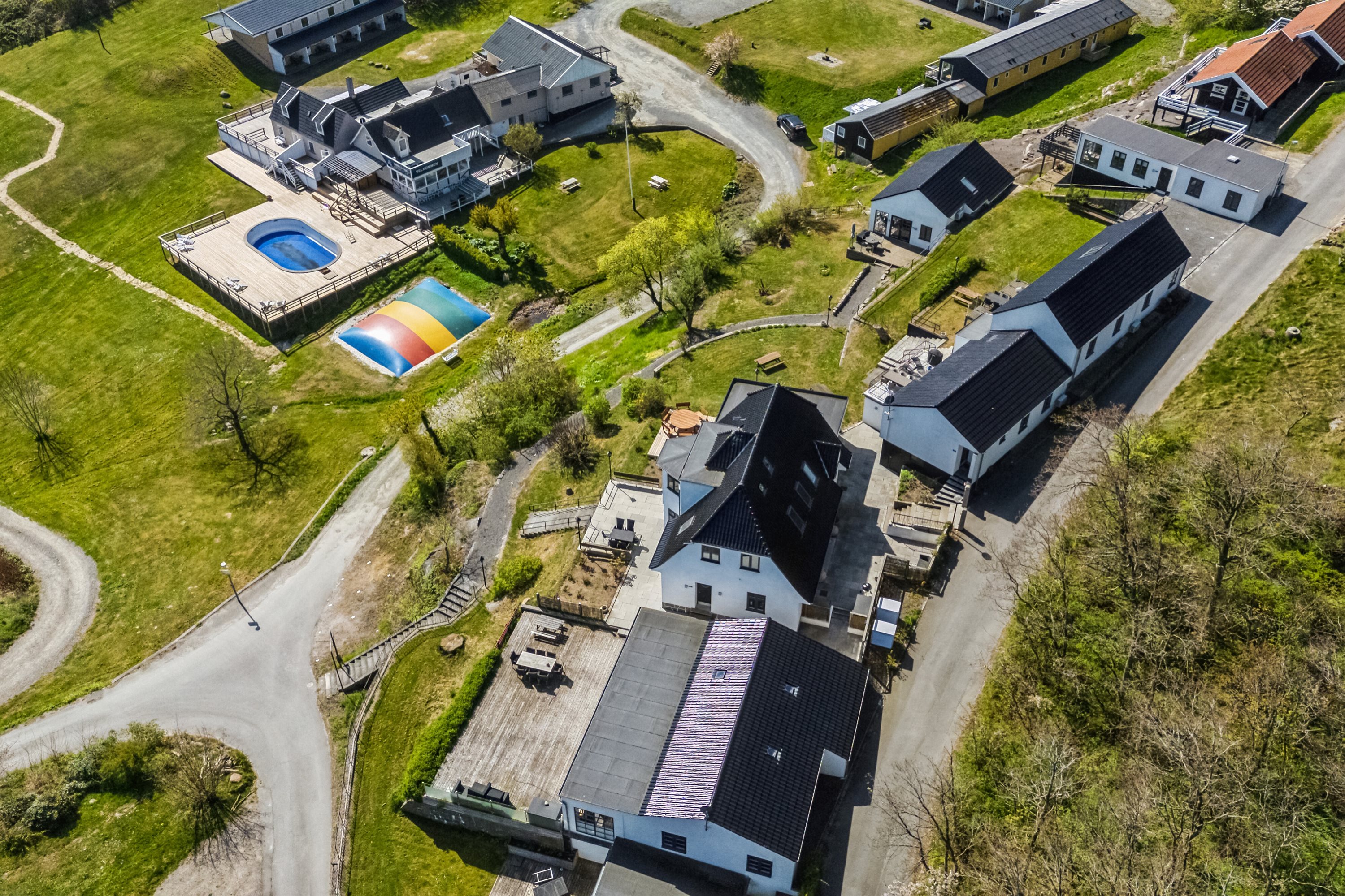 Fremhævet luftfoto billede i fuldskærmstilstand. Billede af Brinkevej 14C, Sandkås, 3770 Allinge