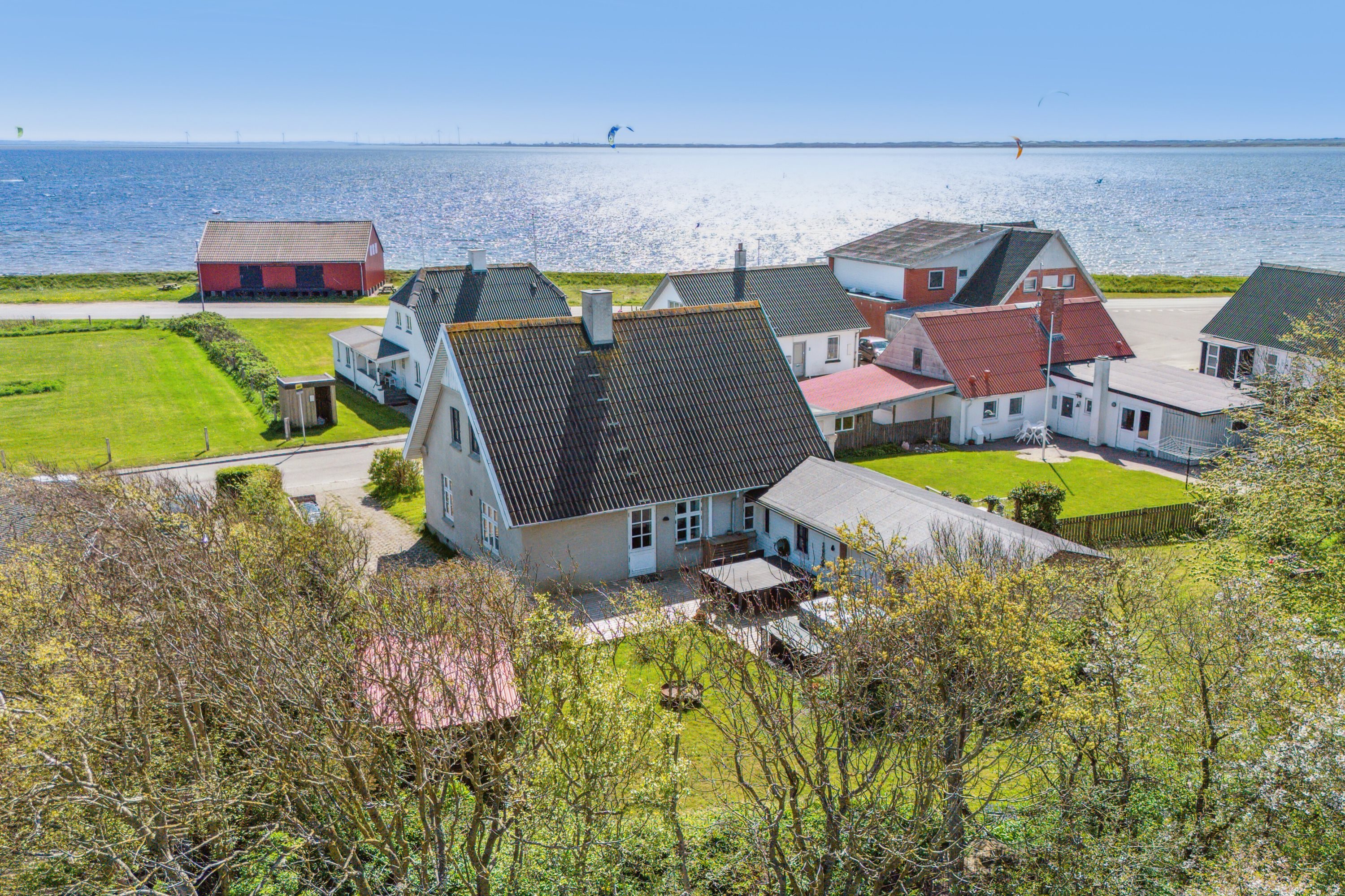 Miniaturebillede 1: set fra haven. Billede af Klostermøllevej 15, 7770 Vestervig