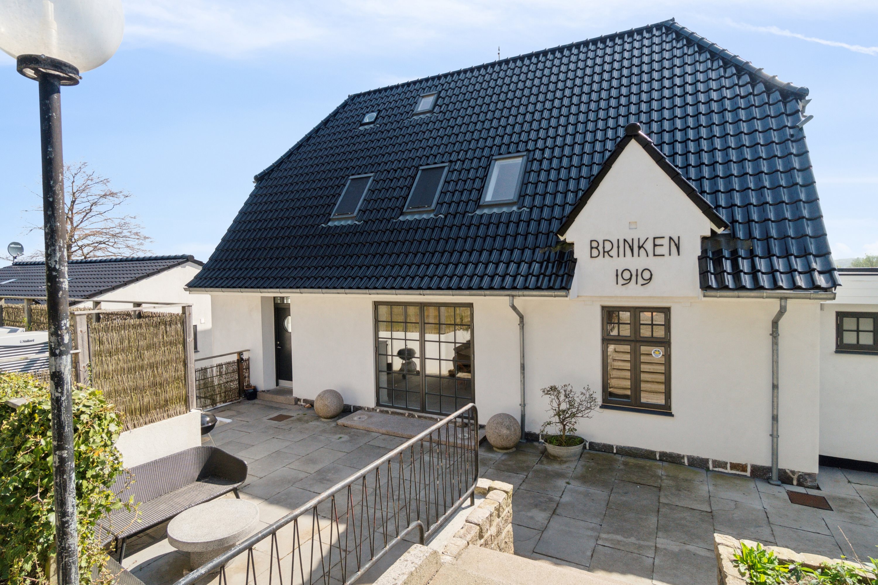 Fremhævet udendørs billede i fuldskærmstilstand. Billede af Brinkevej 14C, Sandkås, 3770 Allinge