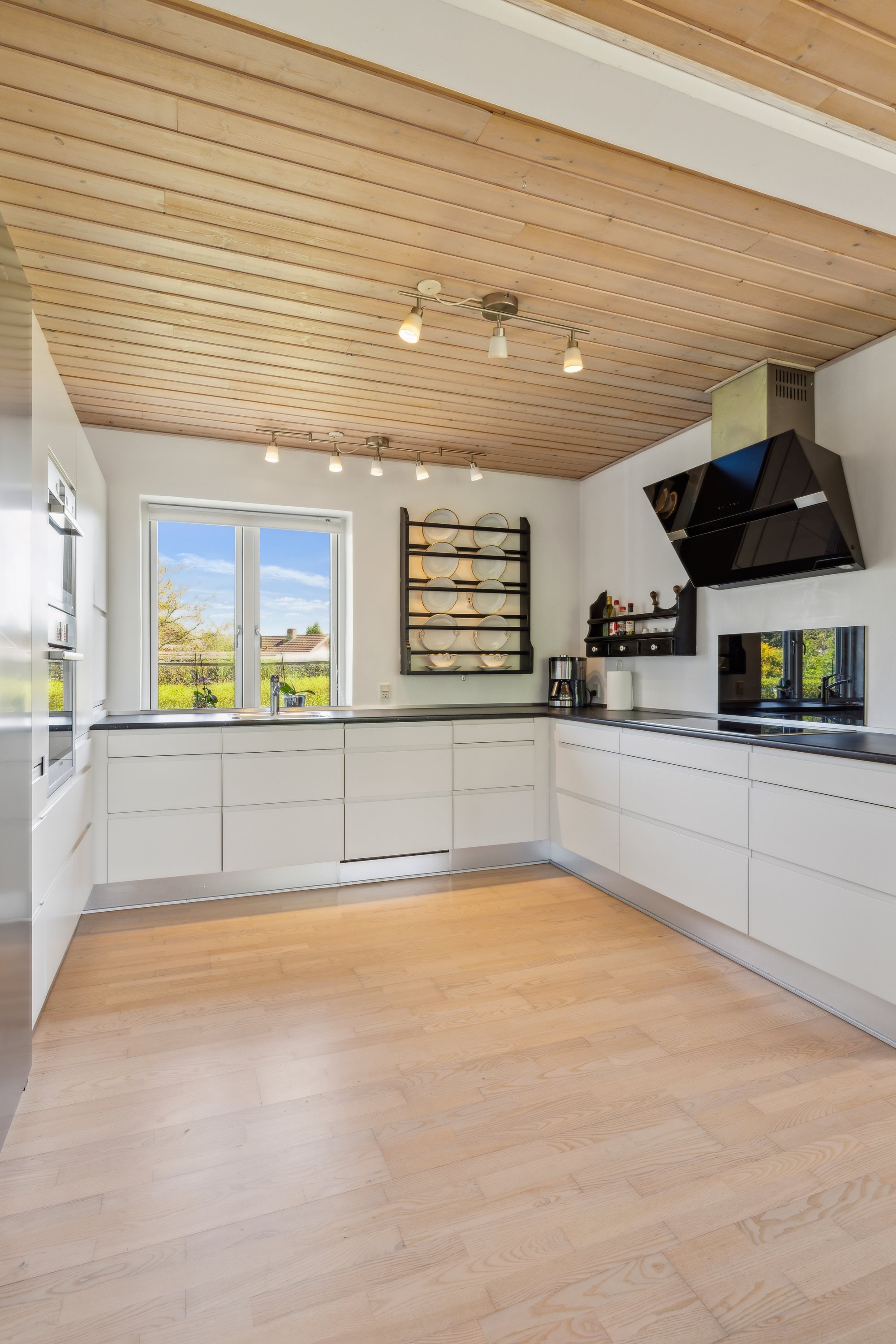 Fremhævet  billede i fuldskærmstilstand. Billede af Solbakken 10, Pindstrup, 8550 Ryomgård