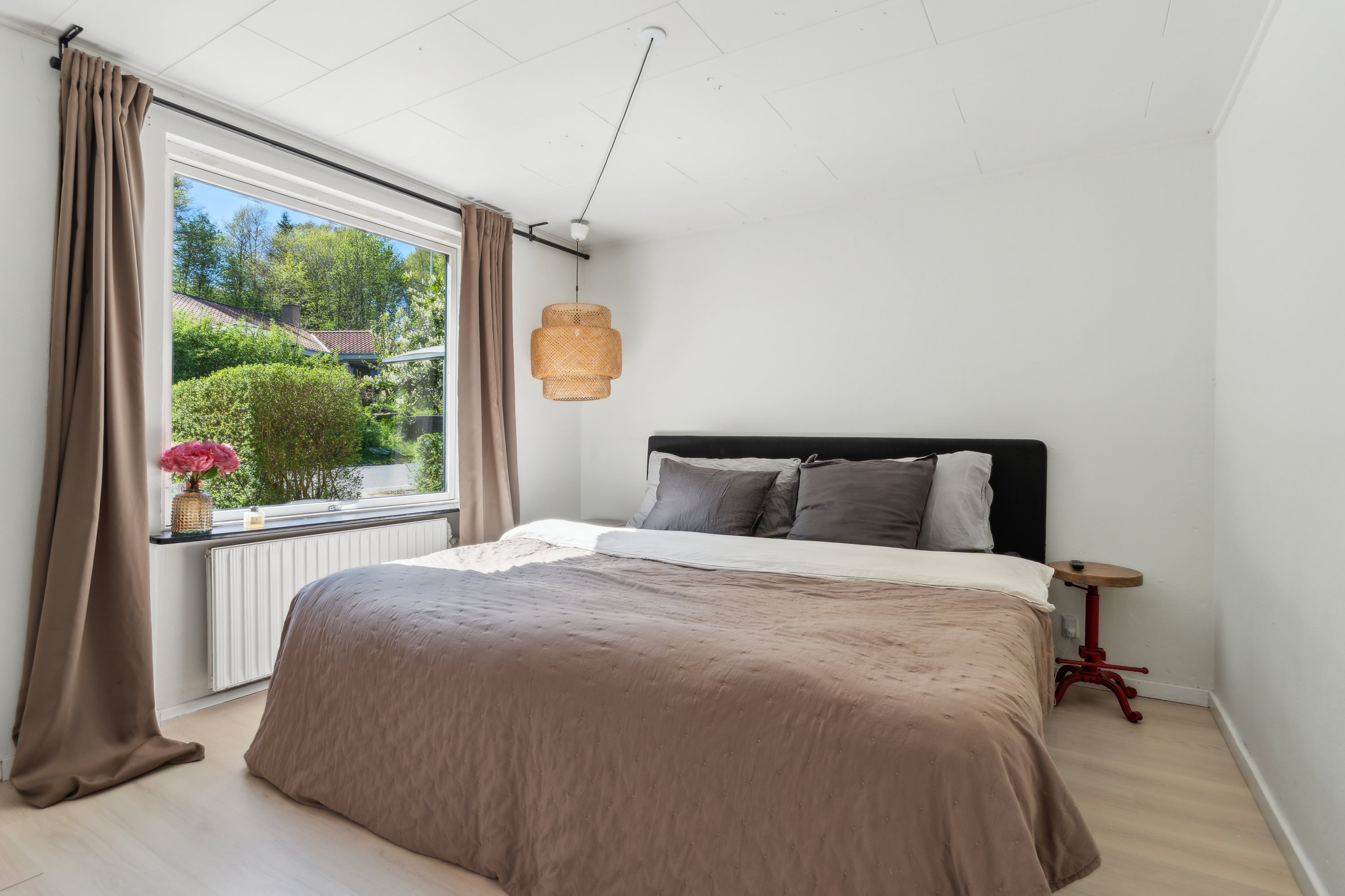 Fremhævet soveværelse billede i fuldskærmstilstand. Billede af Gjessøparken 19, Gjessø, 8600 Silkeborg