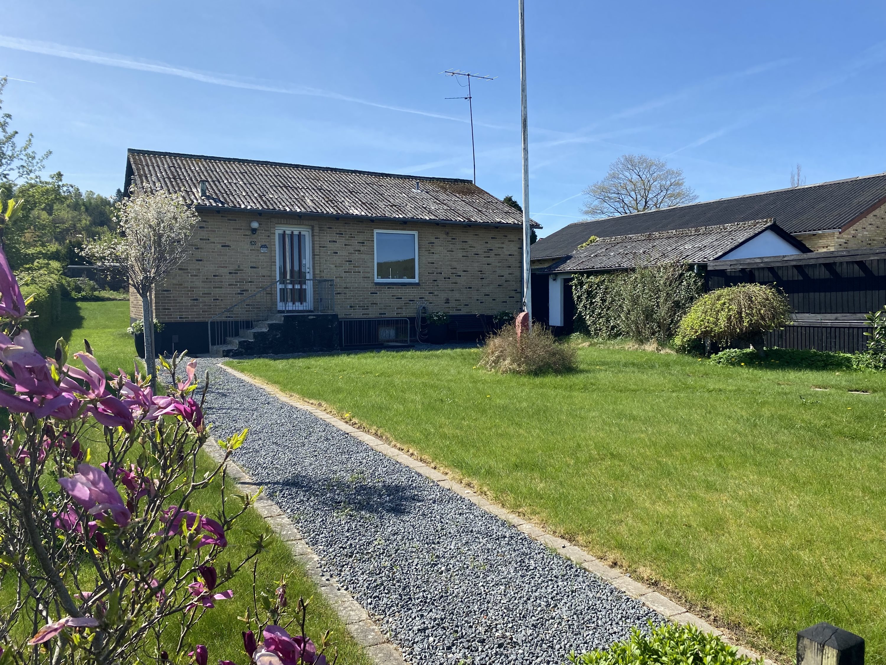 Miniaturebillede 1: . Billede af Teglværksvej 30, 8860 Ulstrup