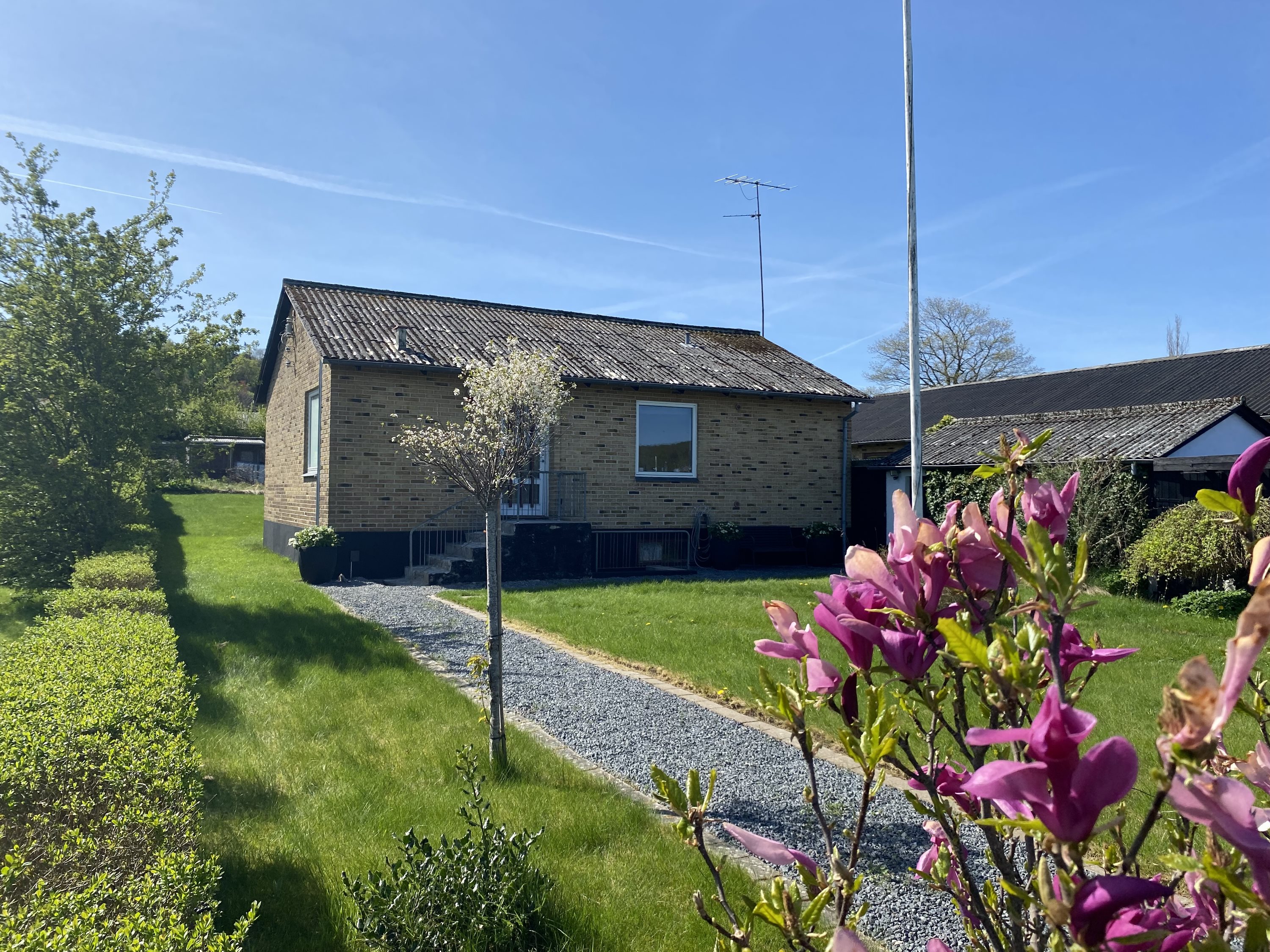 Fremhævet  billede i fuldskærmstilstand. Billede af Teglværksvej 30, 8860 Ulstrup