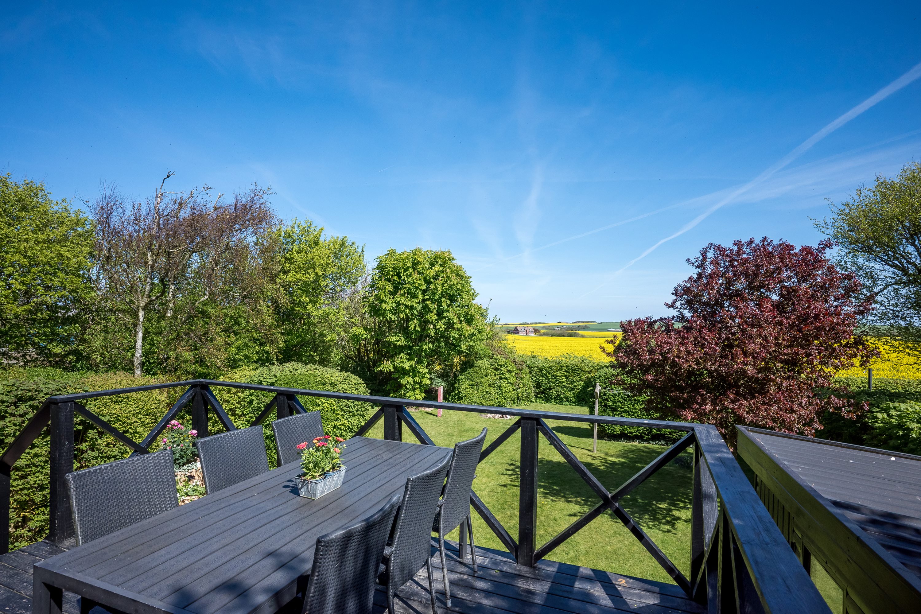 Fremhævet terrasse billede i fuldskærmstilstand. Billede af Thyborønvej 12, Klinkby, 7620 Lemvig