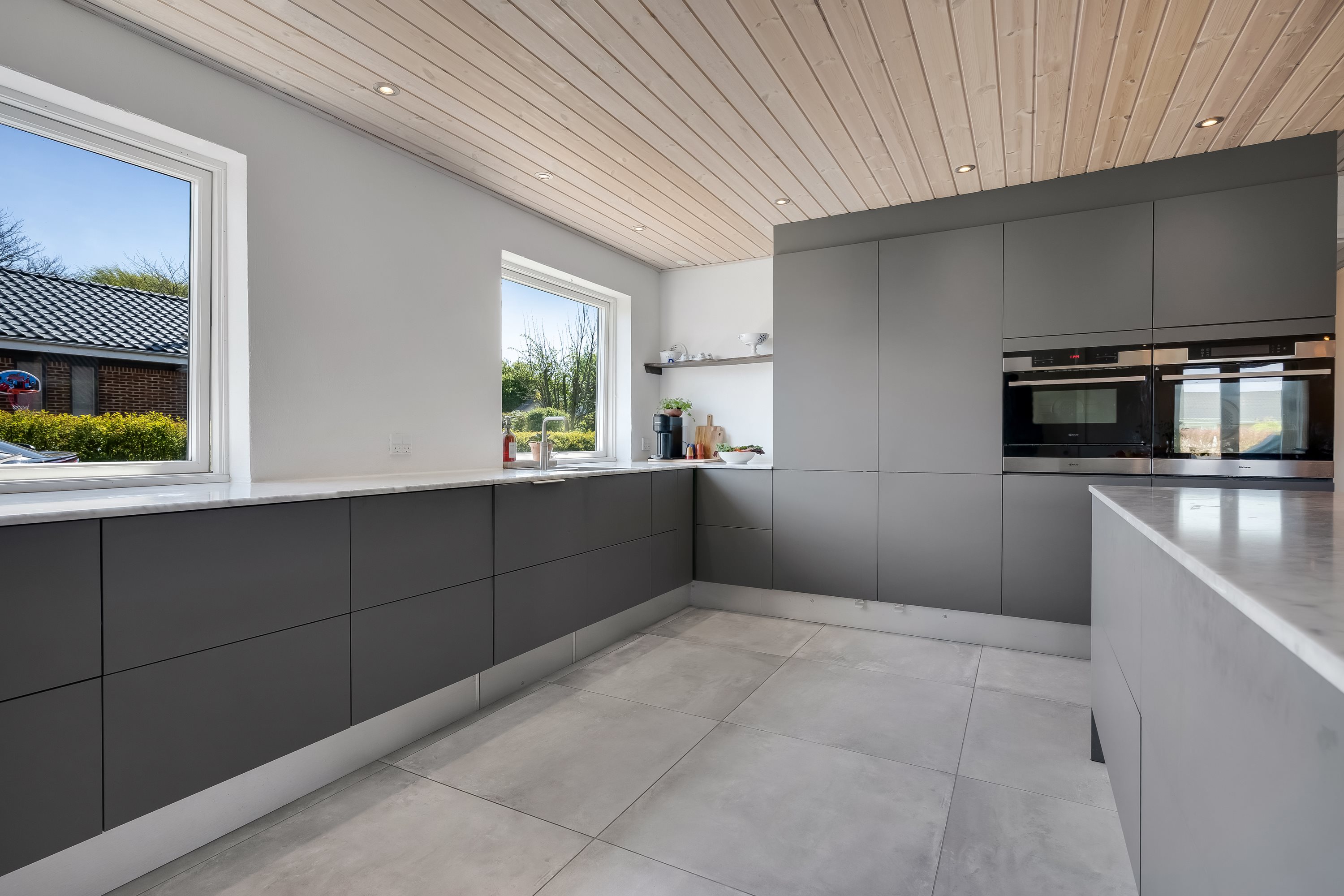 Fremhævet køkkenalrum billede i fuldskærmstilstand. Billede af Ydunslund 28, 7620 Lemvig