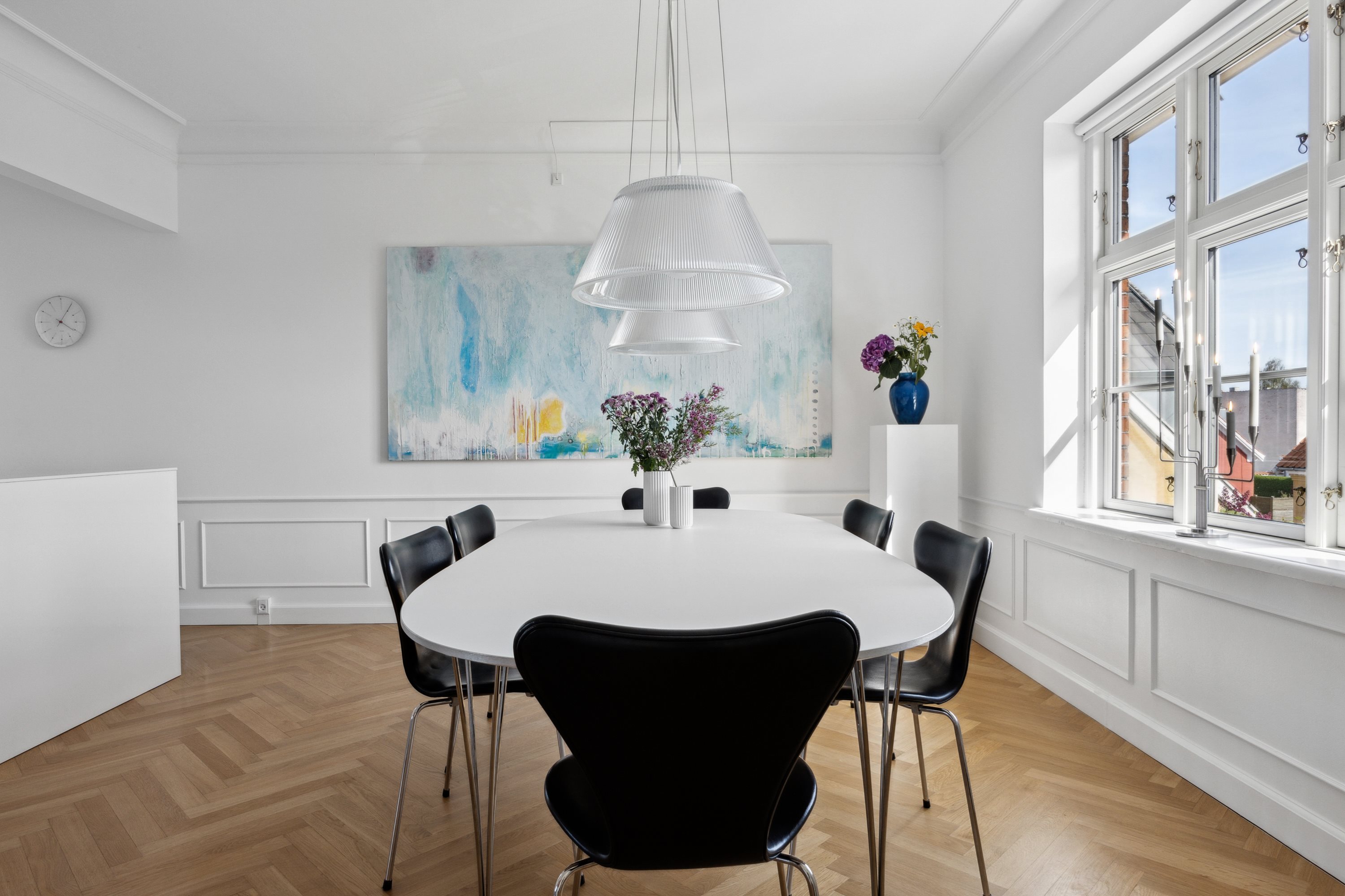 Fremhævet stue billede i fuldskærmstilstand. Billede af Dyrlundsvej 10, 1., 4600 Køge