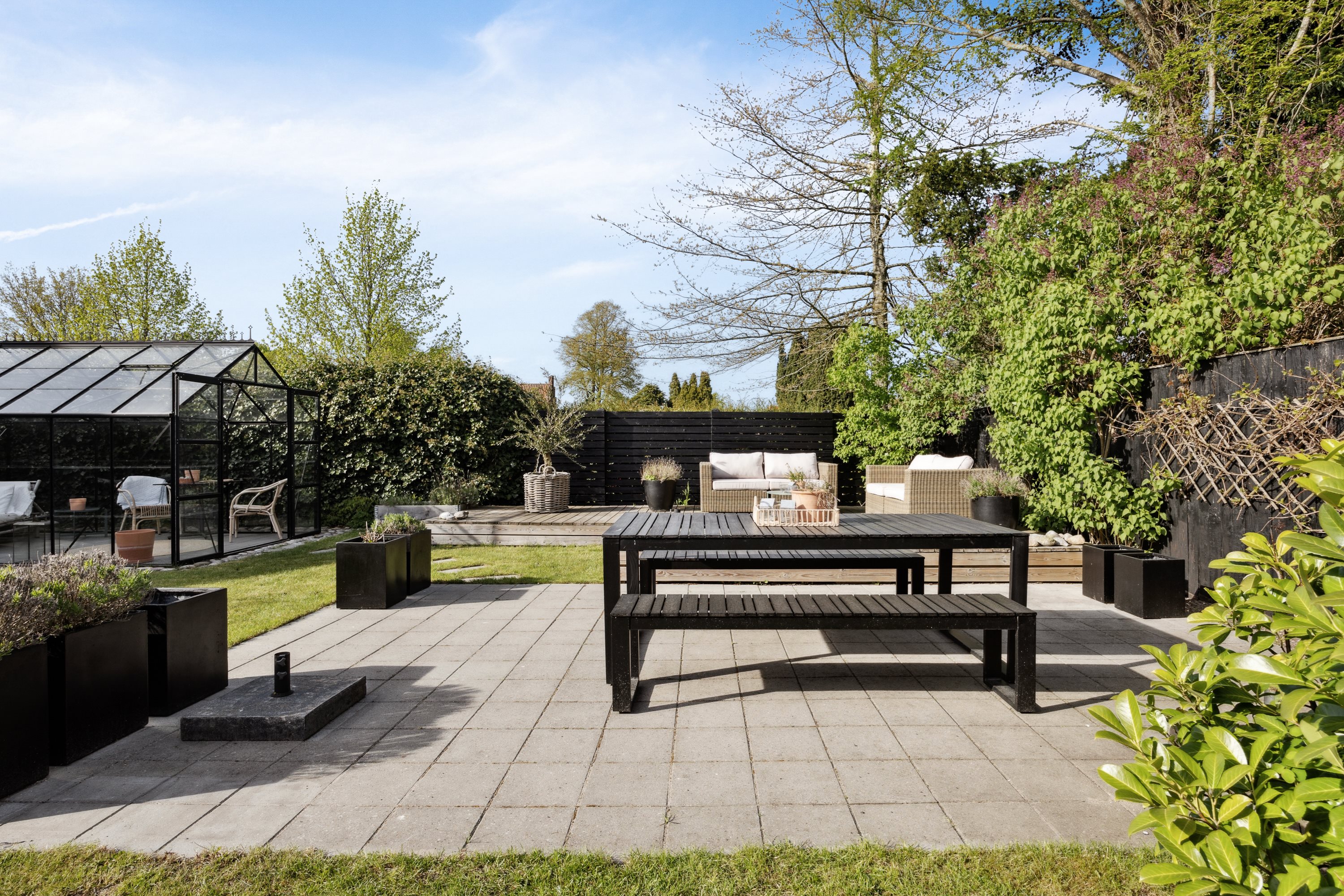 Fremhævet terrasse billede i fuldskærmstilstand. Billede af Dyrlundsvej 10, 1., 4600 Køge