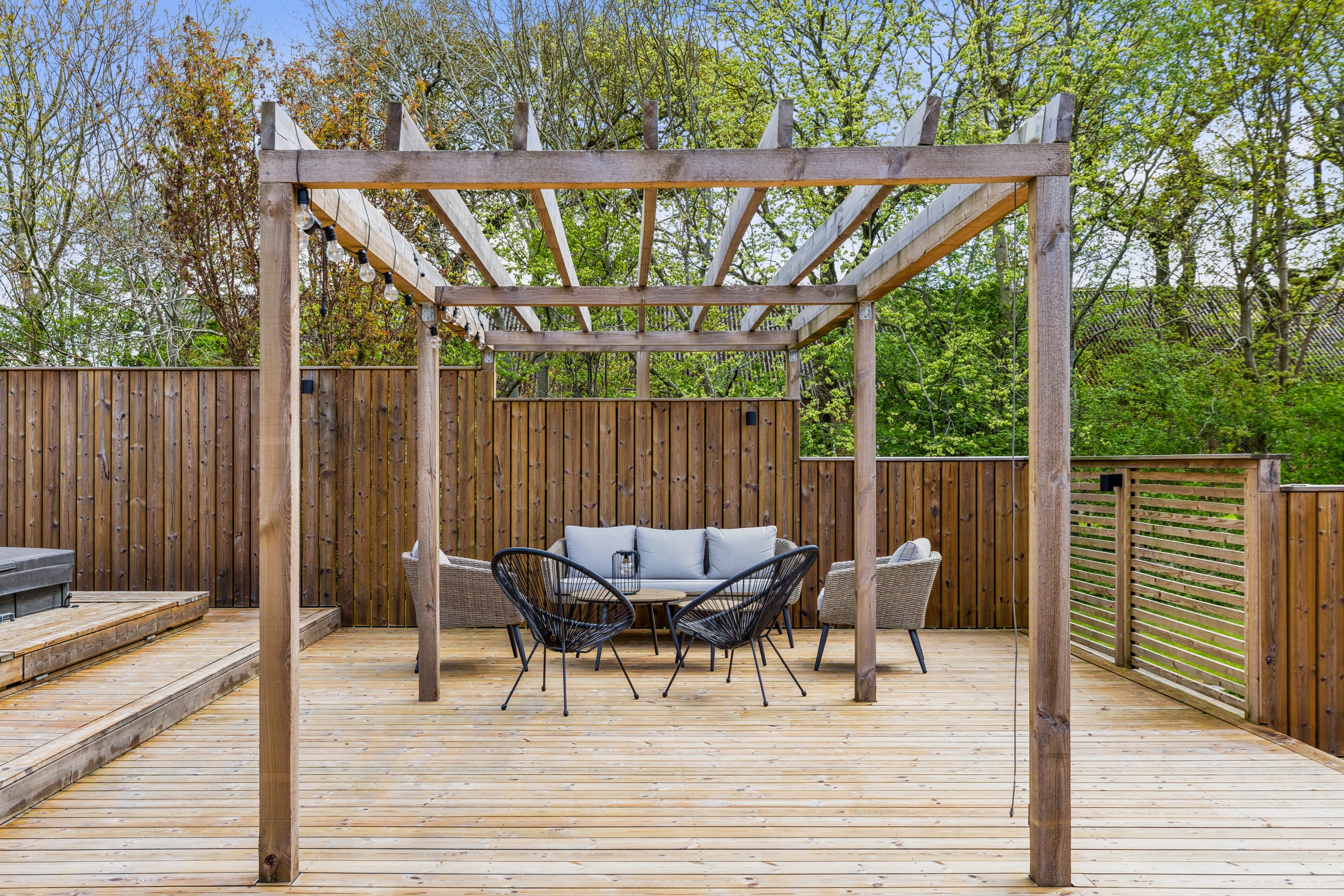 Fremhævet terrasse billede i fuldskærmstilstand. Billede af Obbekjærvej 129, Obbekær, 6760 Ribe