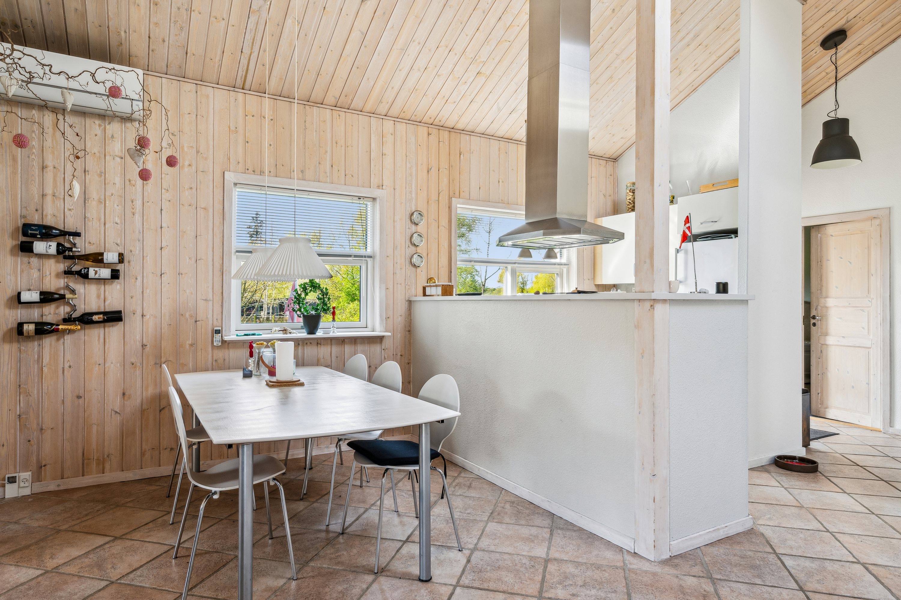 Fremhævet disponibel billede i fuldskærmstilstand. Billede af Bellevuekrogen 6, Elsegårde Strand, 8400 Ebeltoft