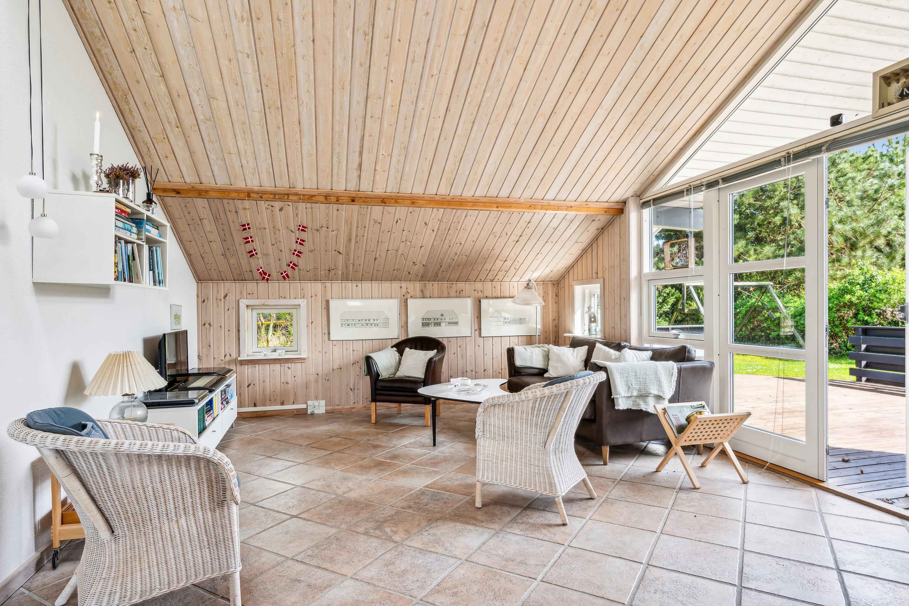 Miniaturebillede 2: stue. Billede af Bellevuekrogen 6, Elsegårde Strand, 8400 Ebeltoft