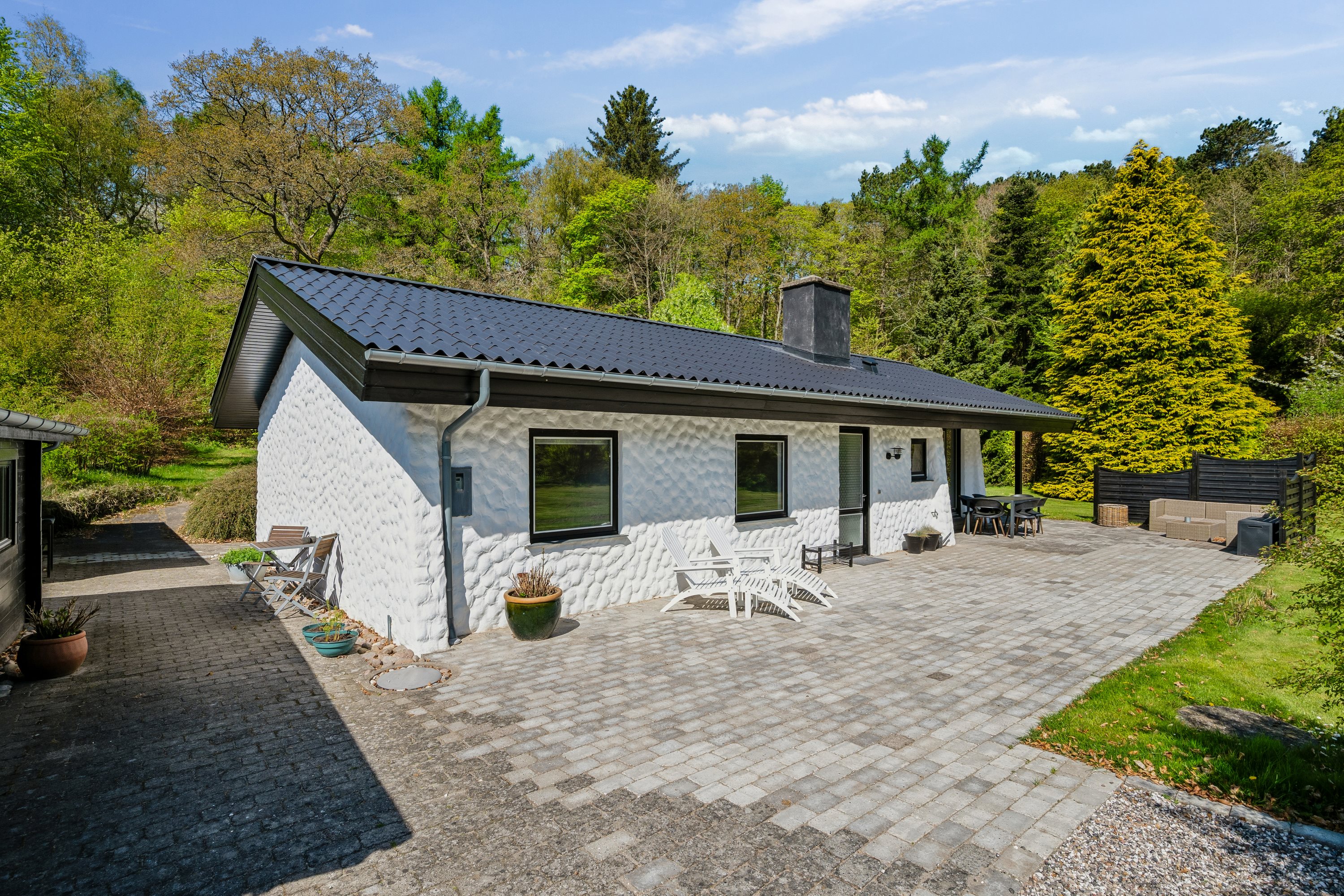 Fremhævet ejendom 1 billede i fuldskærmstilstand. Billede af Lyngsbækvej 17B, Femmøller Strand, 8400 Ebeltoft