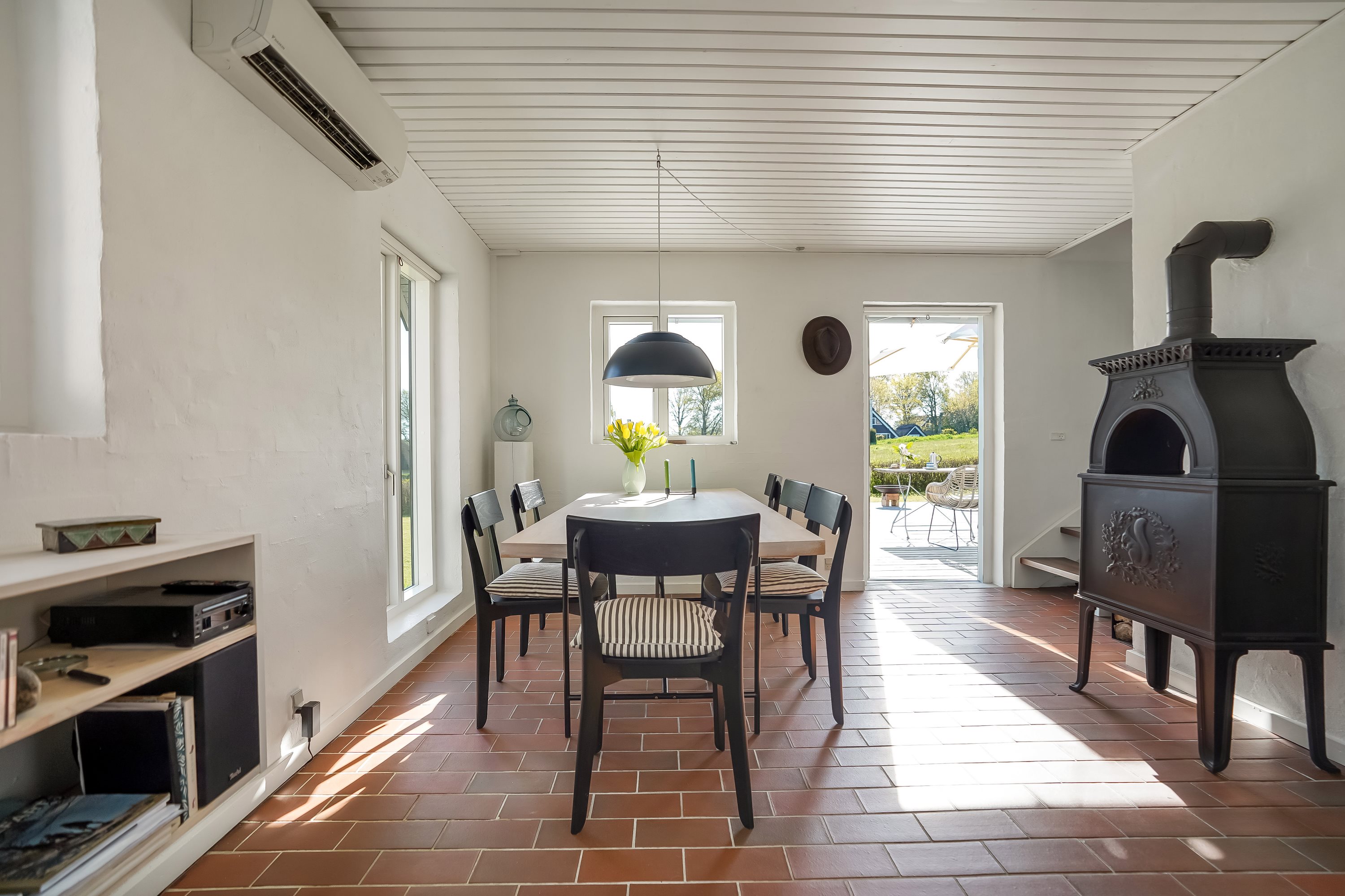 Fremhævet stue billede i fuldskærmstilstand. Billede af Daadyrvænget 8, Båring Ege, 5466 Asperup