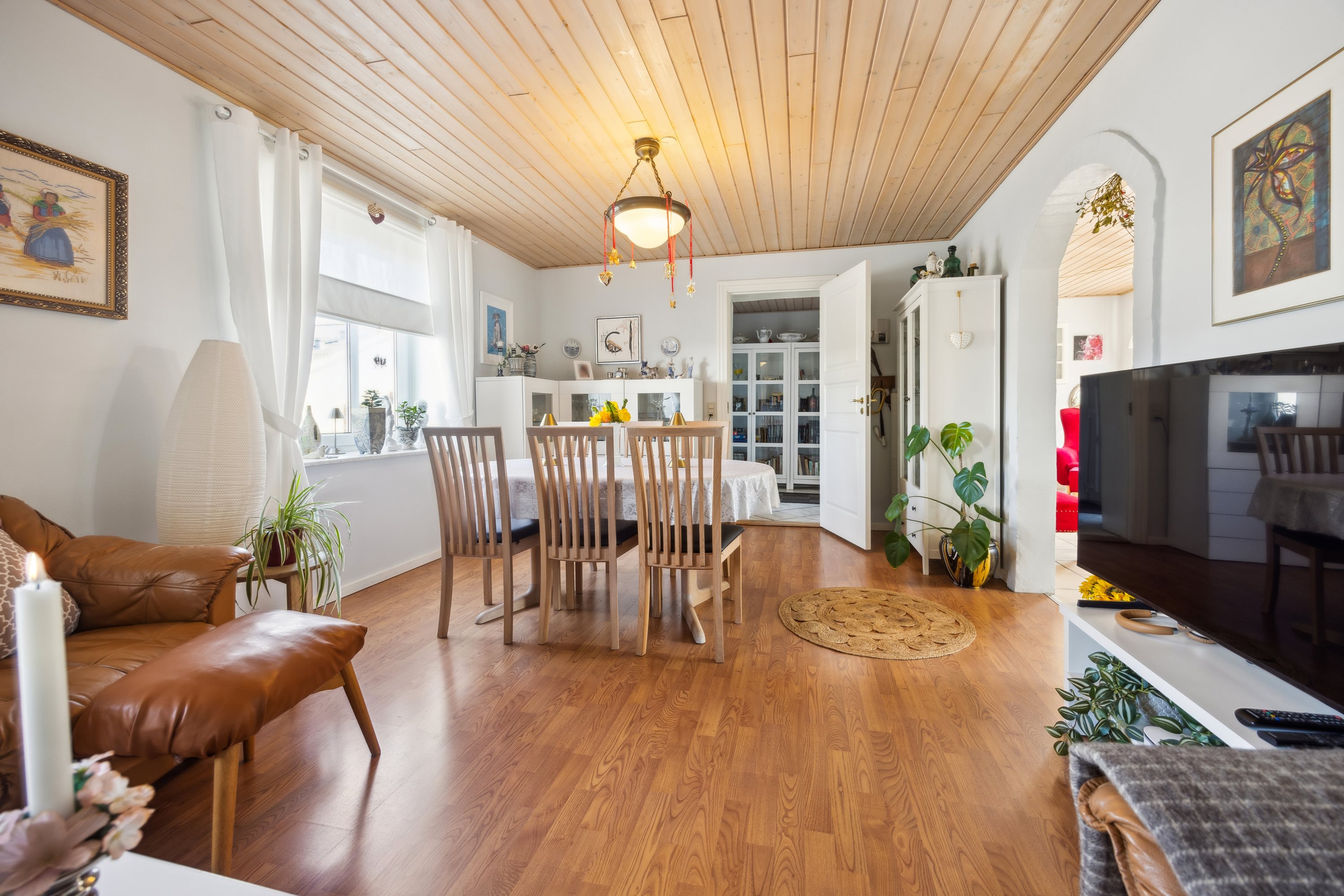 Fremhævet stue billede i fuldskærmstilstand. Billede af Vestergade 71, Ulsted, 9370 Hals