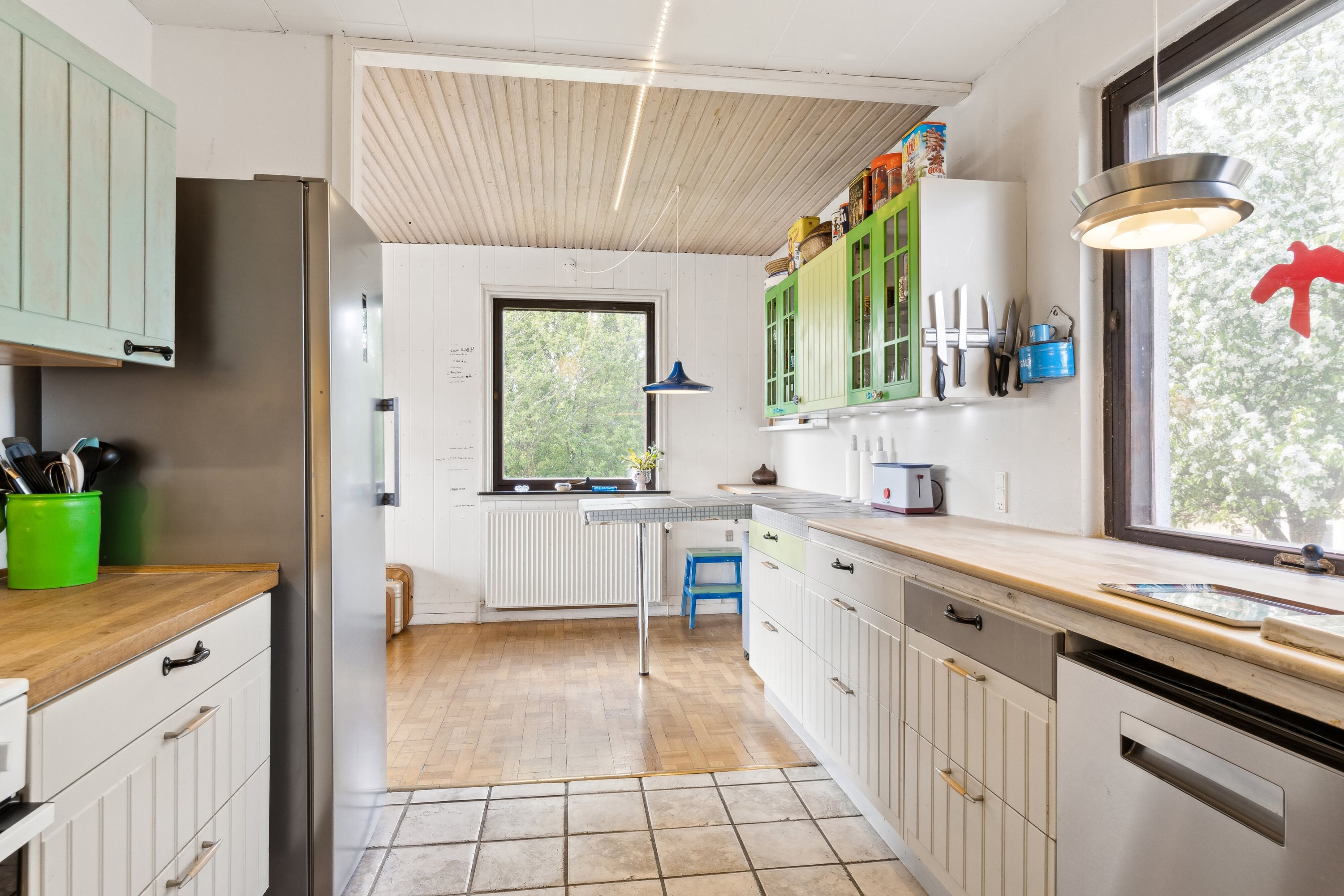 Fremhævet køkken billede i fuldskærmstilstand. Billede af Bellisvej 28, 4300 Holbæk