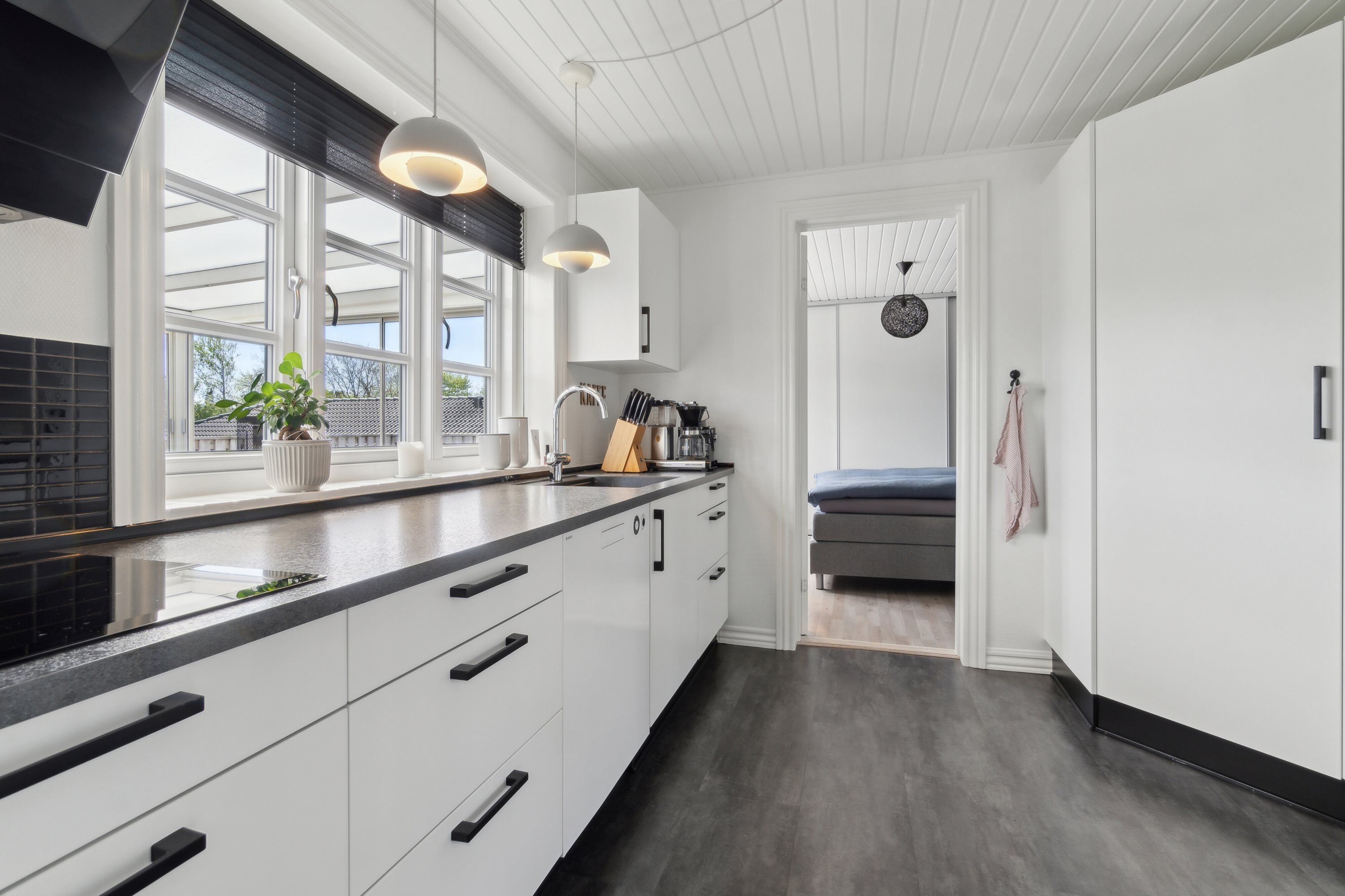 Fremhævet køkken billede i fuldskærmstilstand. Billede af Vorupørvej 143, Hundborg, 7700 Thisted