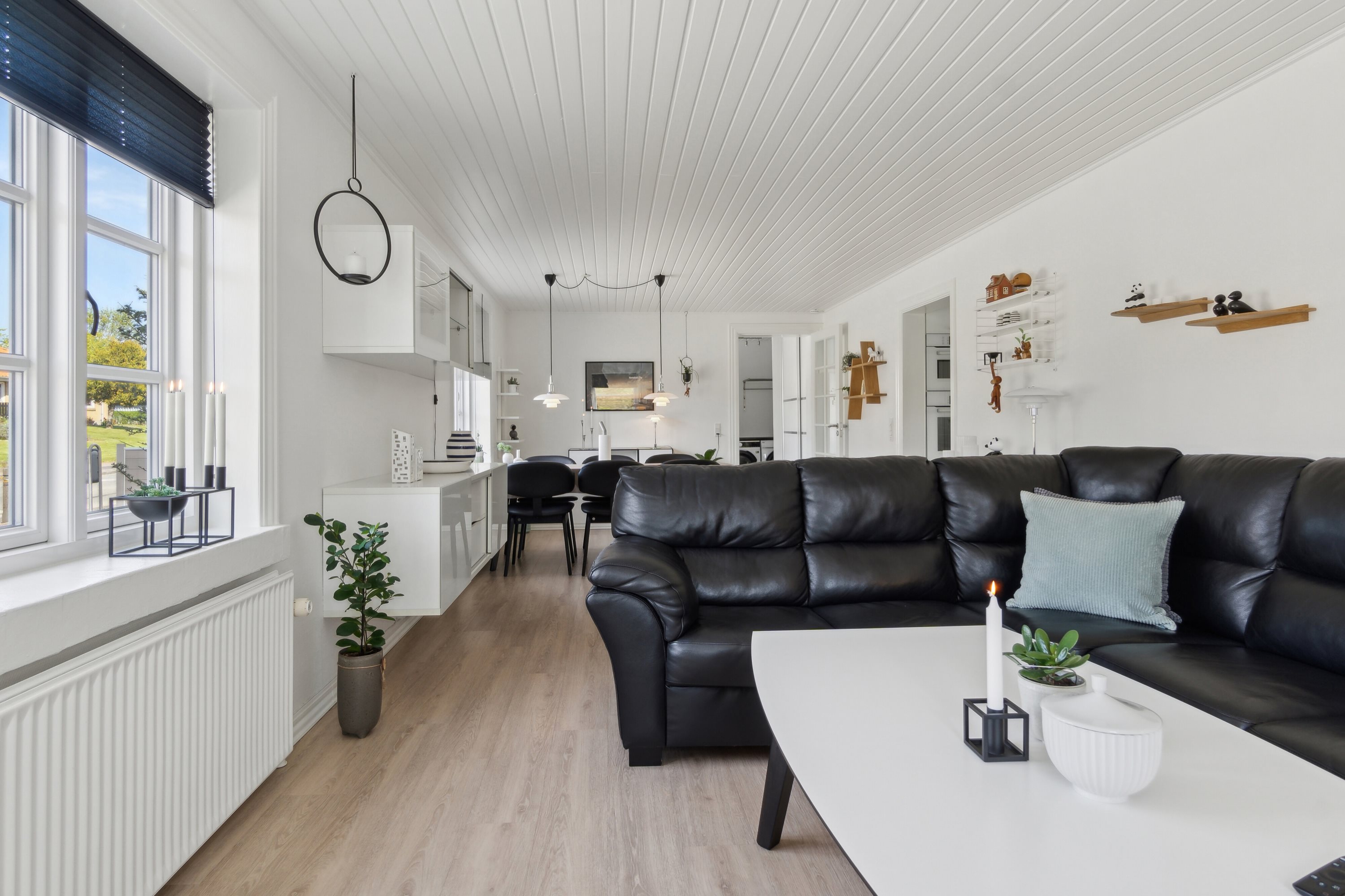 Fremhævet stue billede i fuldskærmstilstand. Billede af Vorupørvej 143, Hundborg, 7700 Thisted