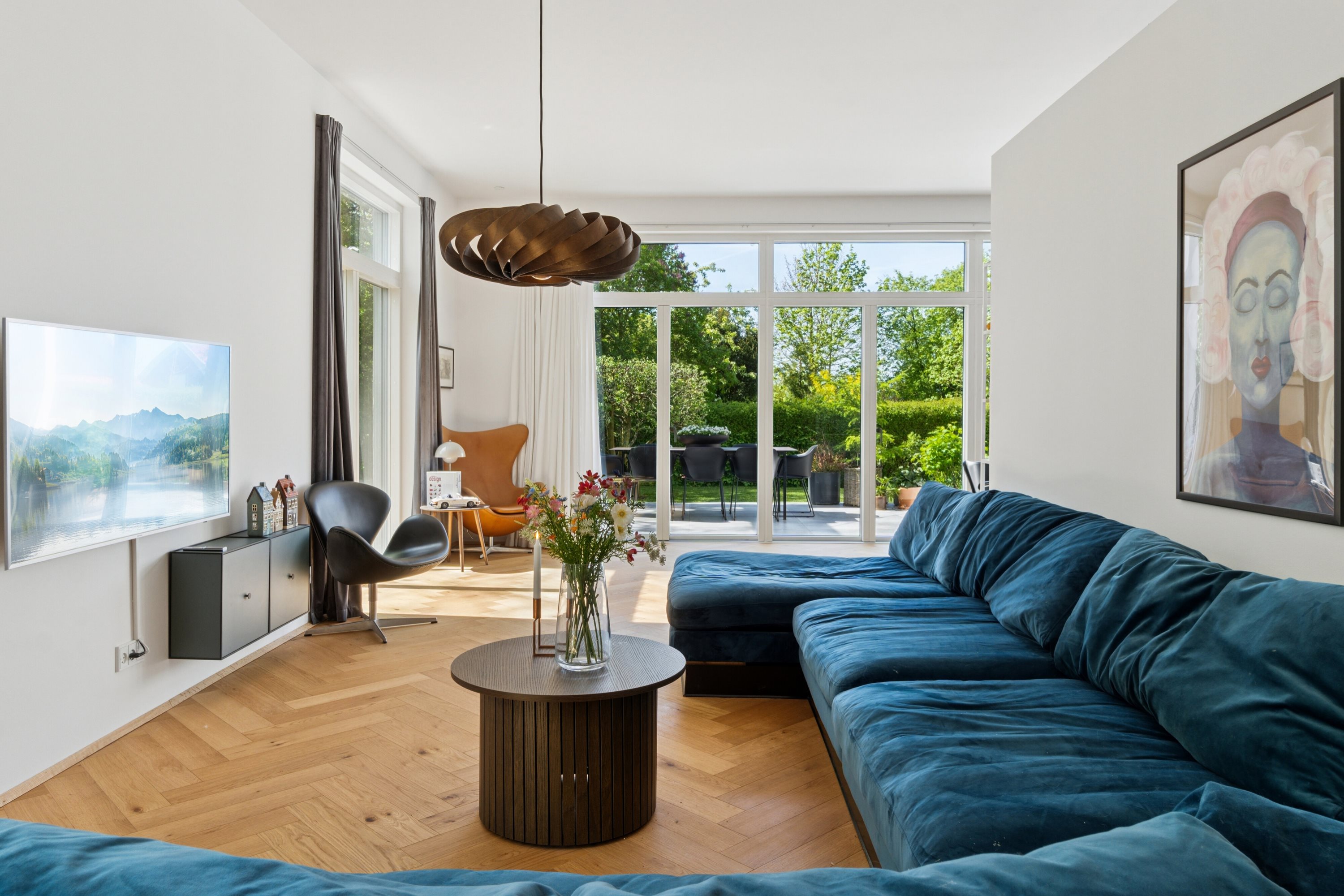 Fremhævet stue billede i fuldskærmstilstand. Billede af Kongelyset 3C, 4200 Slagelse