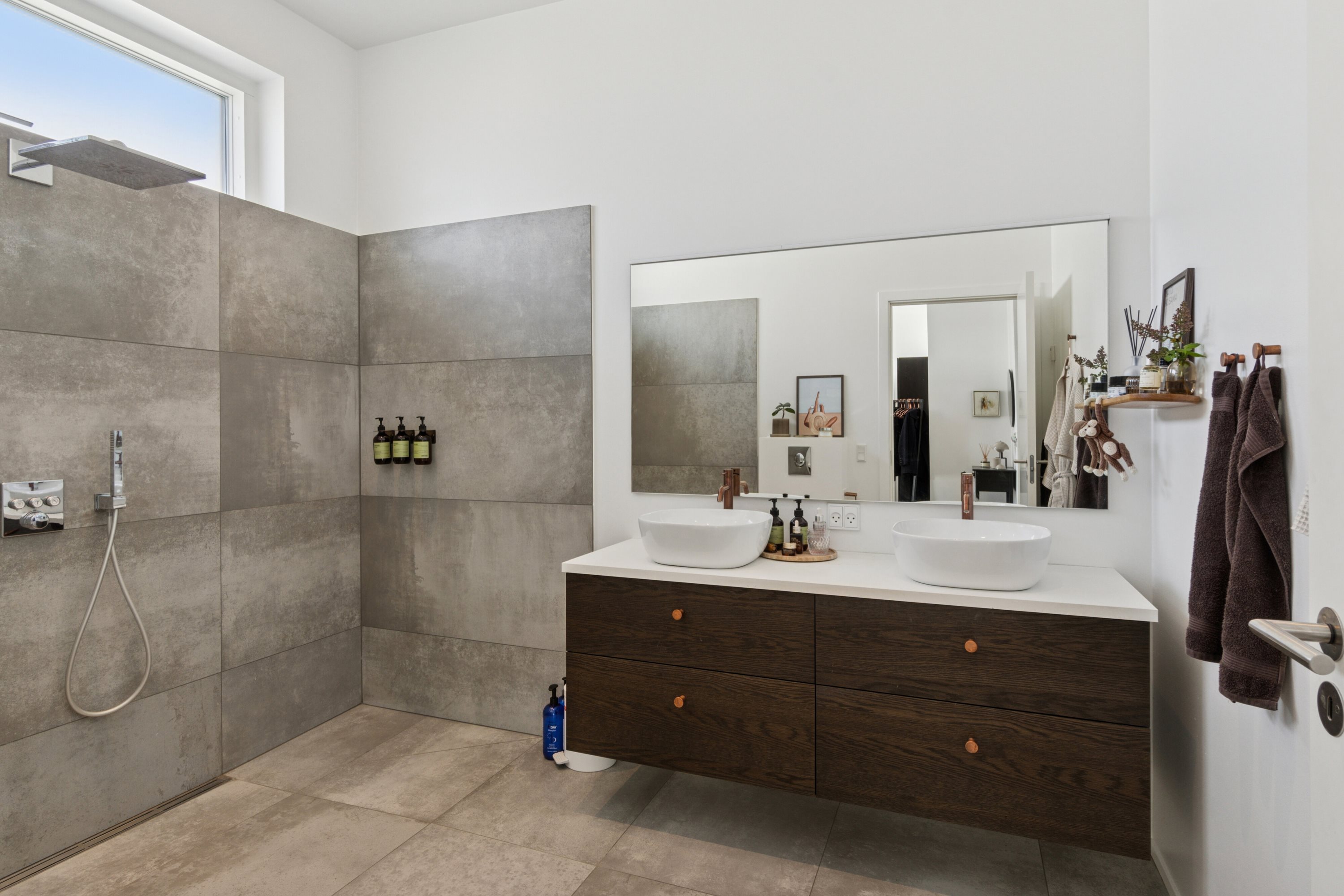 Fremhævet badeværelse billede i fuldskærmstilstand. Billede af Kongelyset 3C, 4200 Slagelse