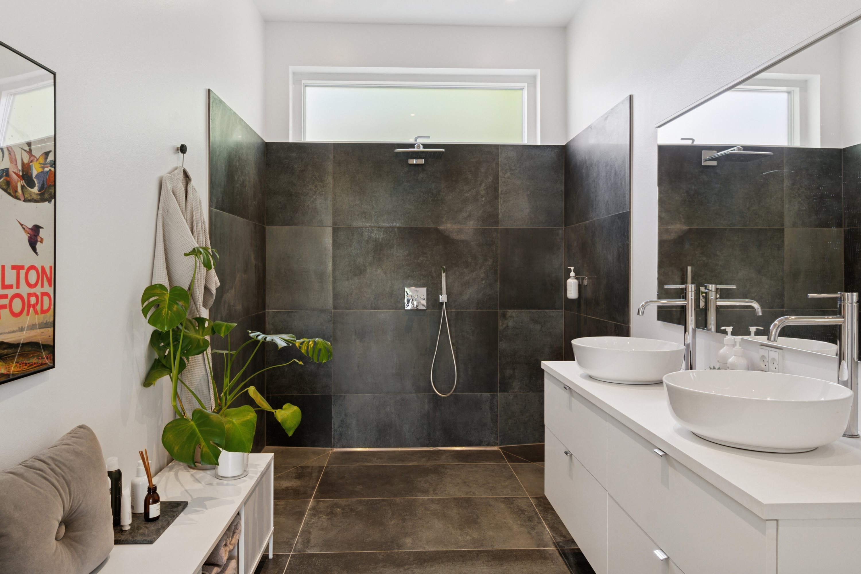 Fremhævet badeværelse billede i fuldskærmstilstand. Billede af Kongelyset 3C, 4200 Slagelse