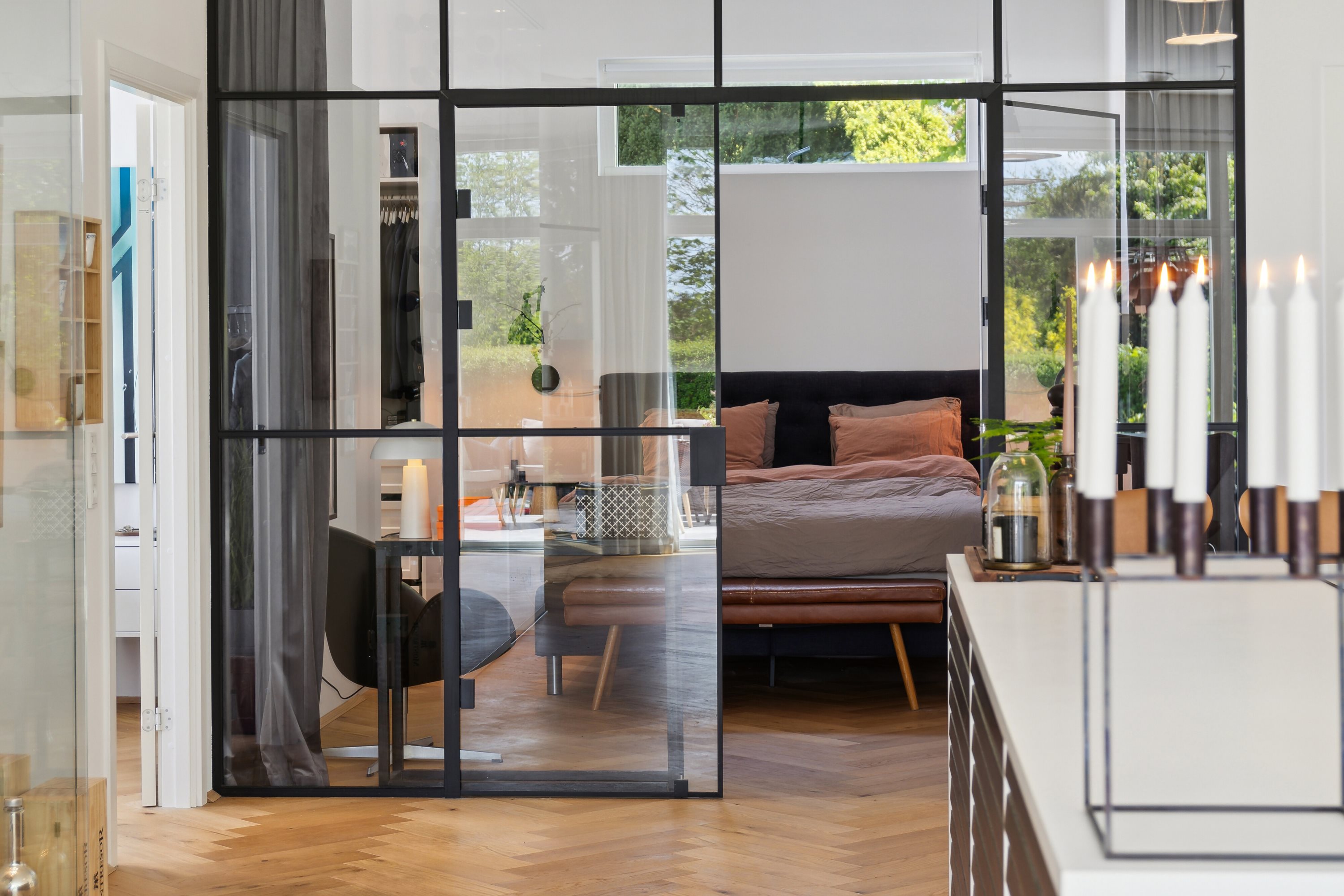 Fremhævet soveværelse billede i fuldskærmstilstand. Billede af Kongelyset 3C, 4200 Slagelse