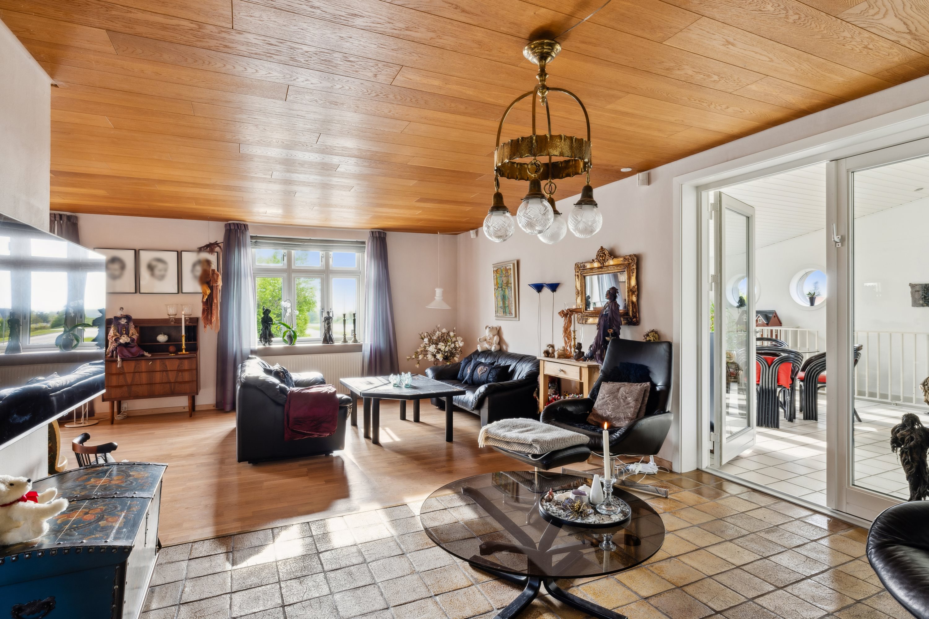 Fremhævet stue billede i fuldskærmstilstand. Billede af Grenåvej 689, 8541 Skødstrup