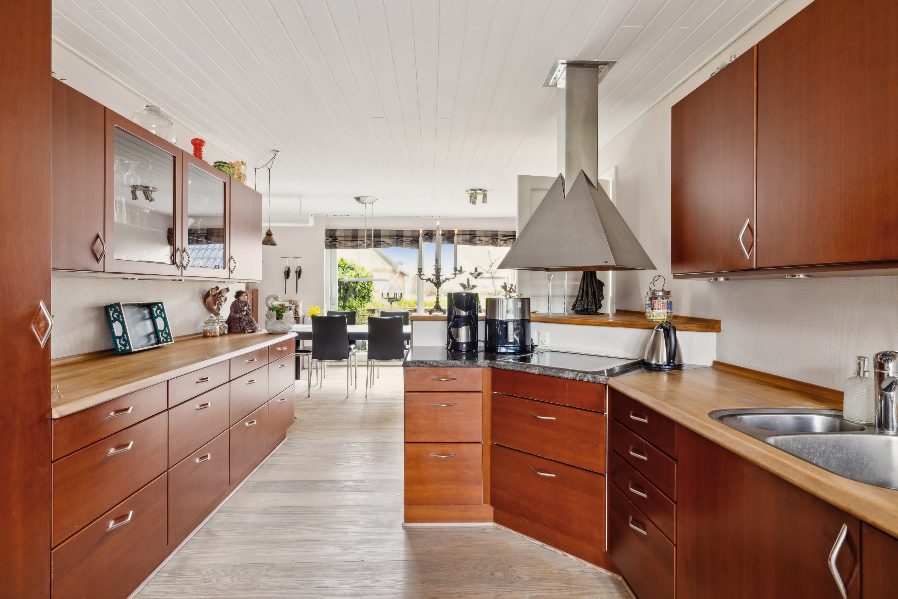 Fremhævet køkken billede i fuldskærmstilstand. Billede af Grenåvej 689, 8541 Skødstrup