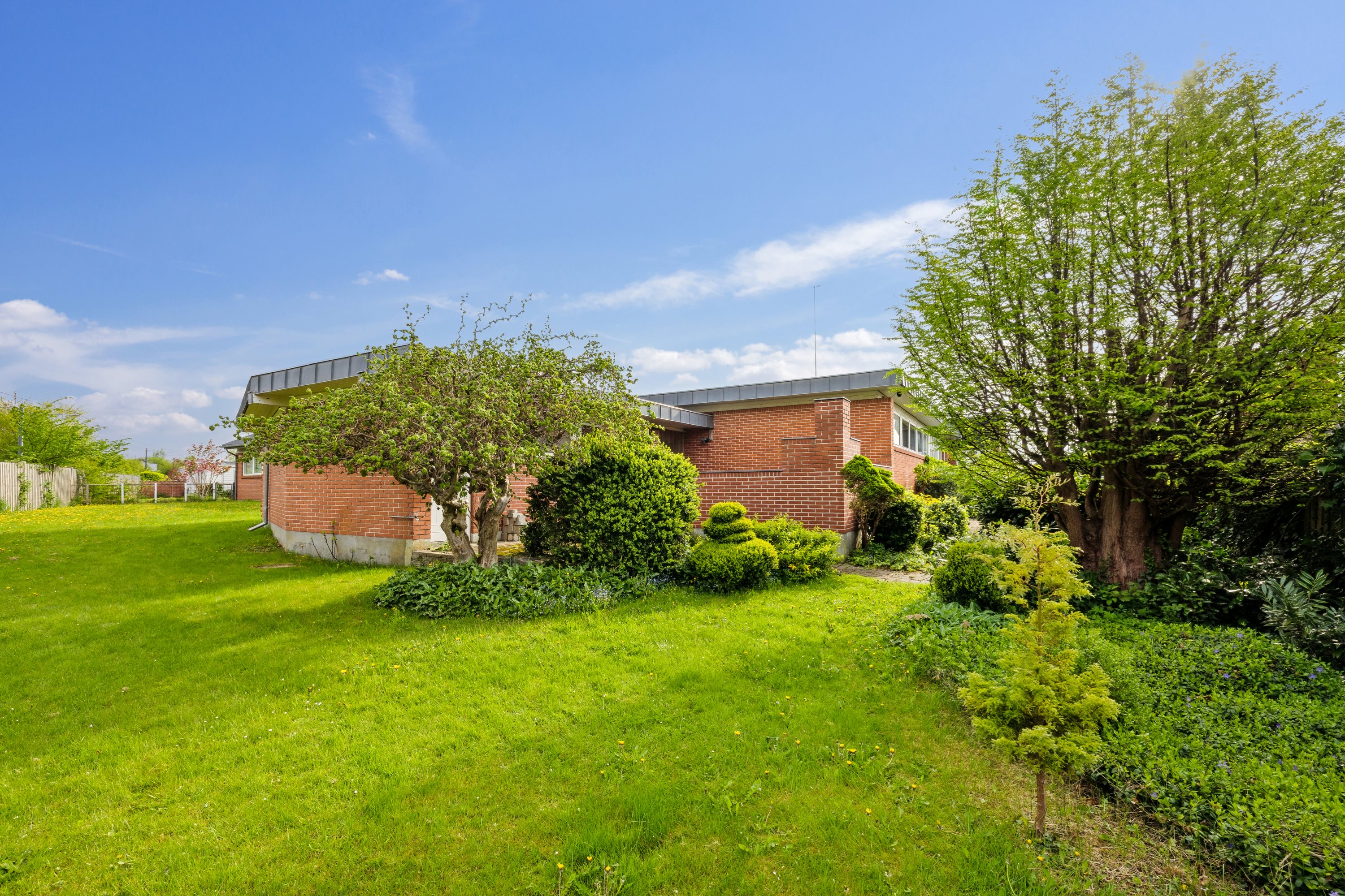 Fremhævet ejendom 1 billede i fuldskærmstilstand. Billede af Grenåvej 689, 8541 Skødstrup