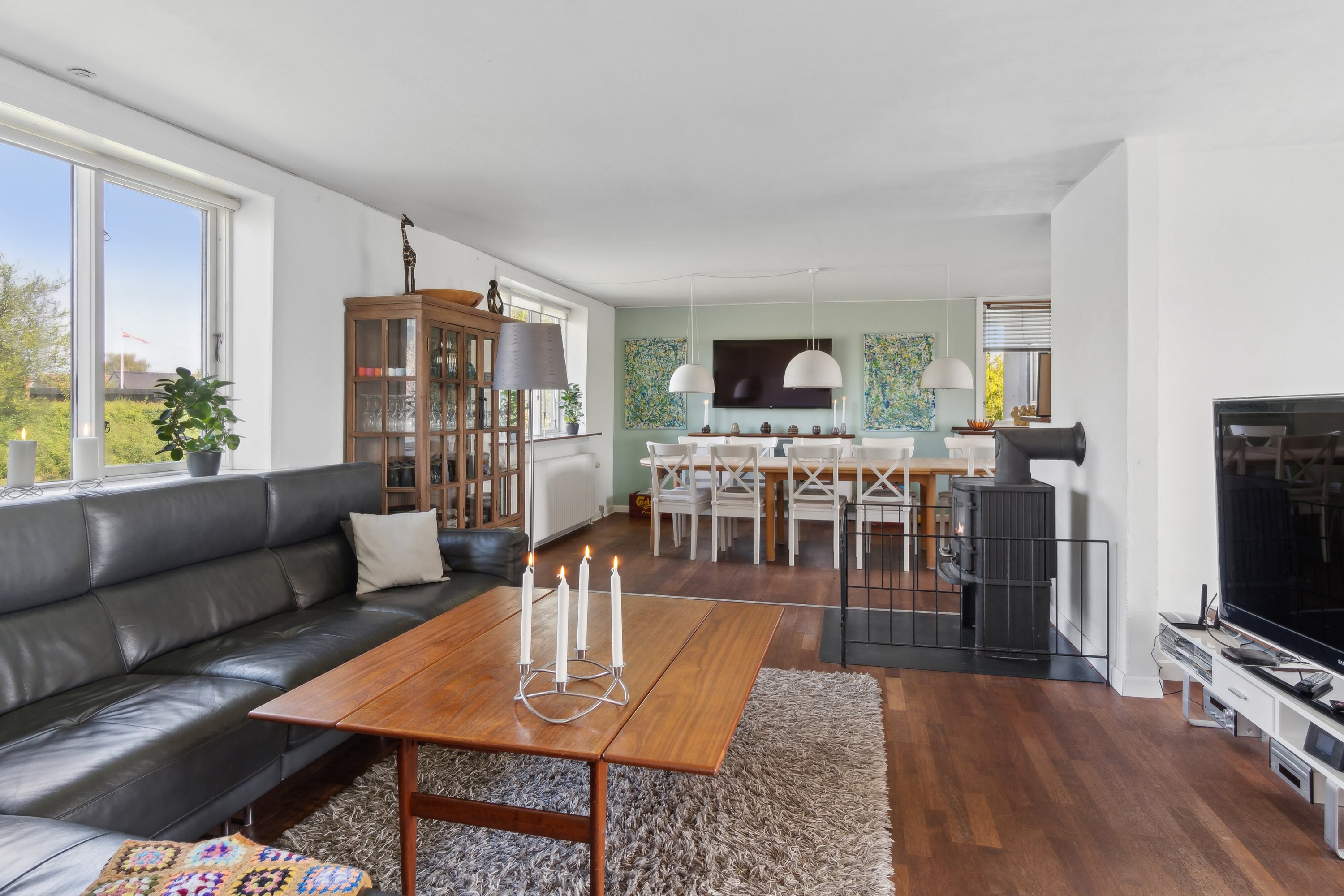 Fremhævet stue billede i fuldskærmstilstand. Billede af Rørvigvej 86, 4500 Nykøbing Sj