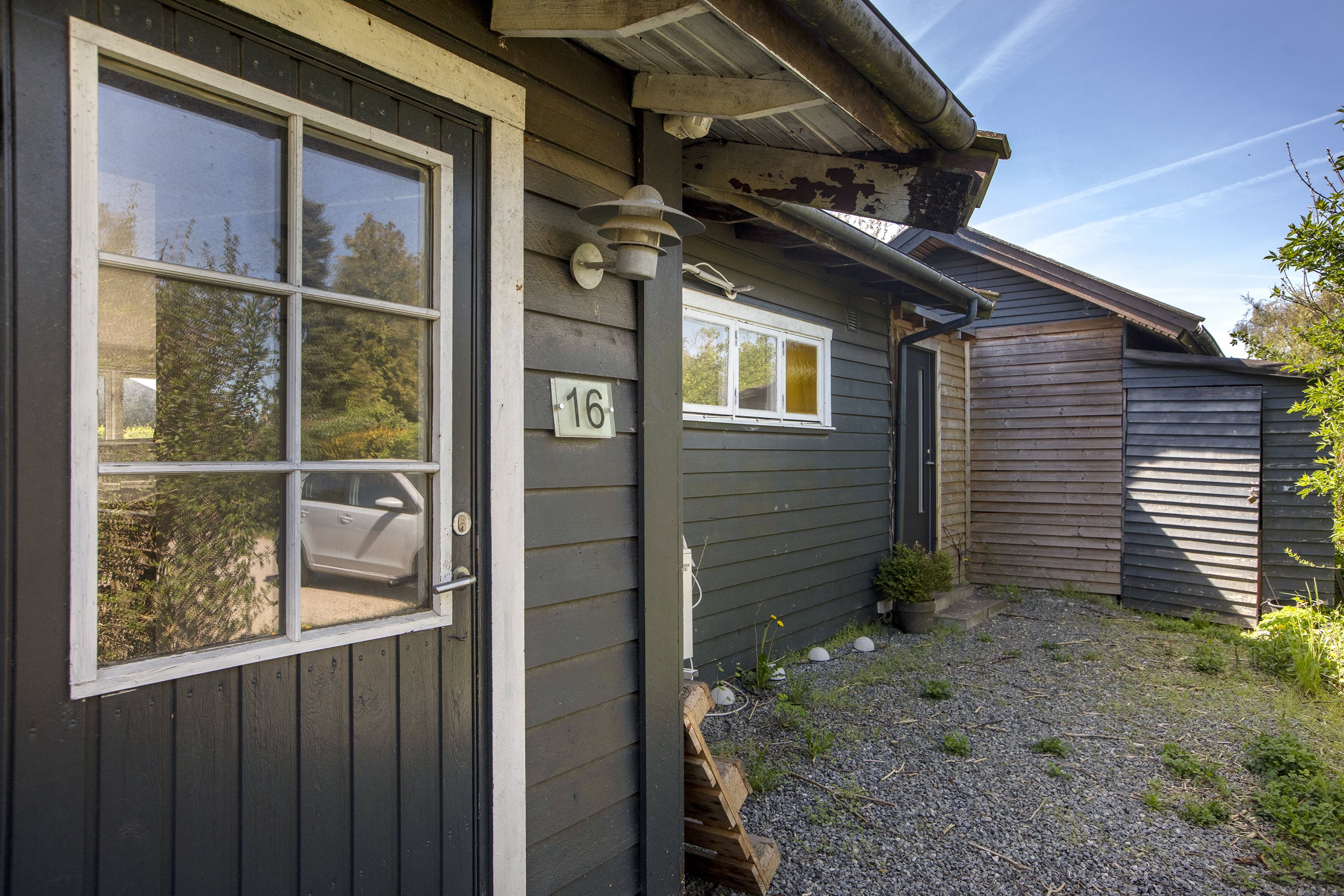 Fremhævet set fra vejen billede i fuldskærmstilstand. Billede af Danvej 16, 2740 Skovlunde