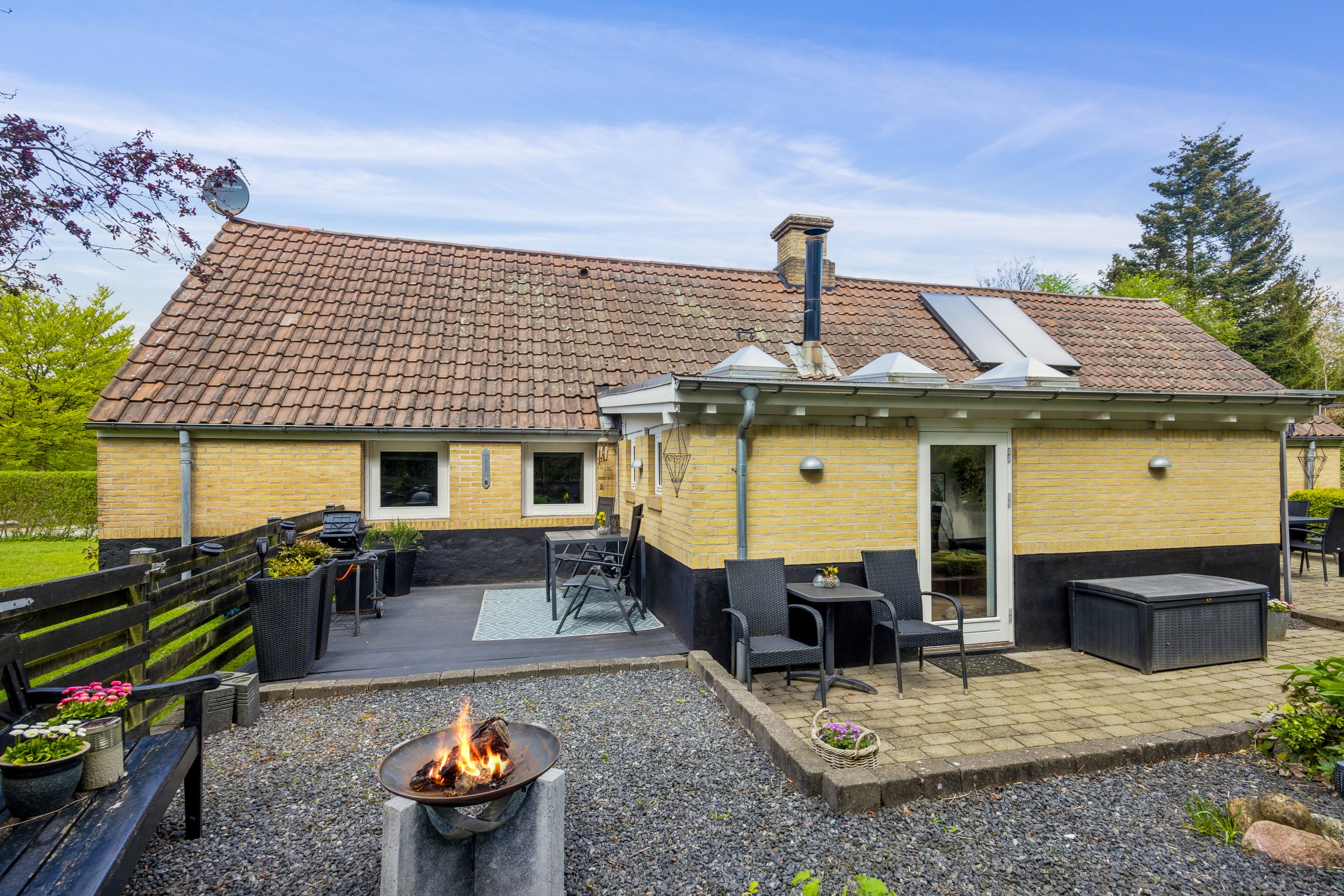 Fremhævet terrasse billede i fuldskærmstilstand. Billede af Døstrupvej 114B, Døstrup, 9500 Hobro